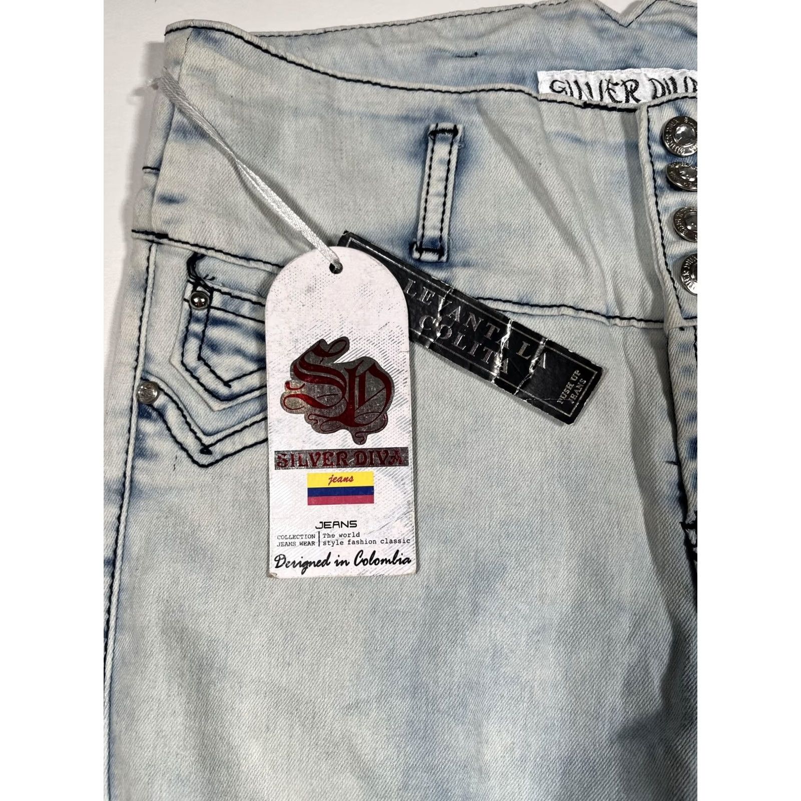 Vintage Silver Diva Jeans Womens 7 Skinny Light Wash Distressed Push Up High Rise Size 28" / US 6 / IT 42 - 3 Thumbnail