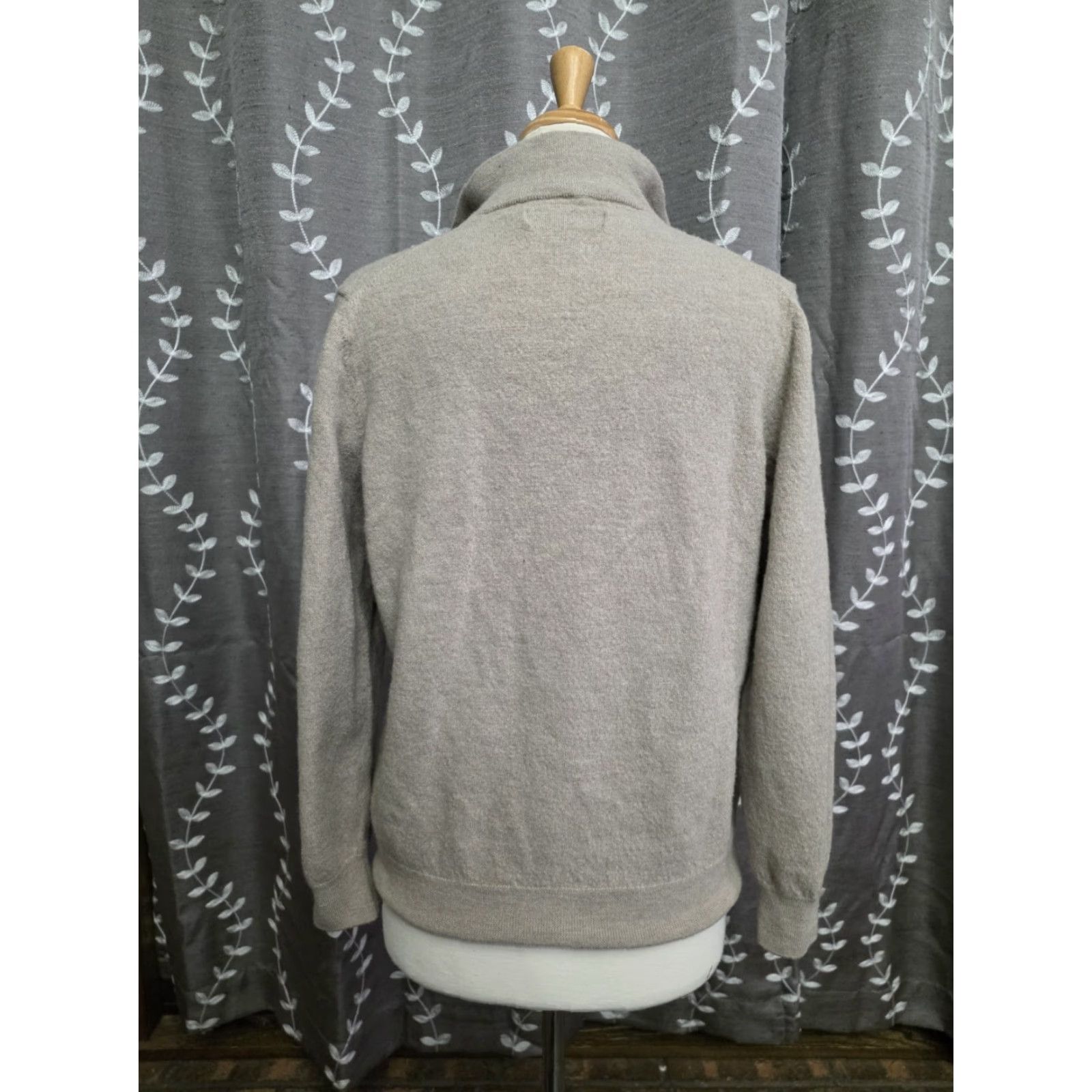 Christian Lacroix VINTAGE Christian Lacroix 100% Extra Fine Merino Wool 1/4 Zip Sweater Beige Women's XL Shirt Pullover Classic Womens Size XL / US 12-14 / IT 48-50 - 3 Thumbnail