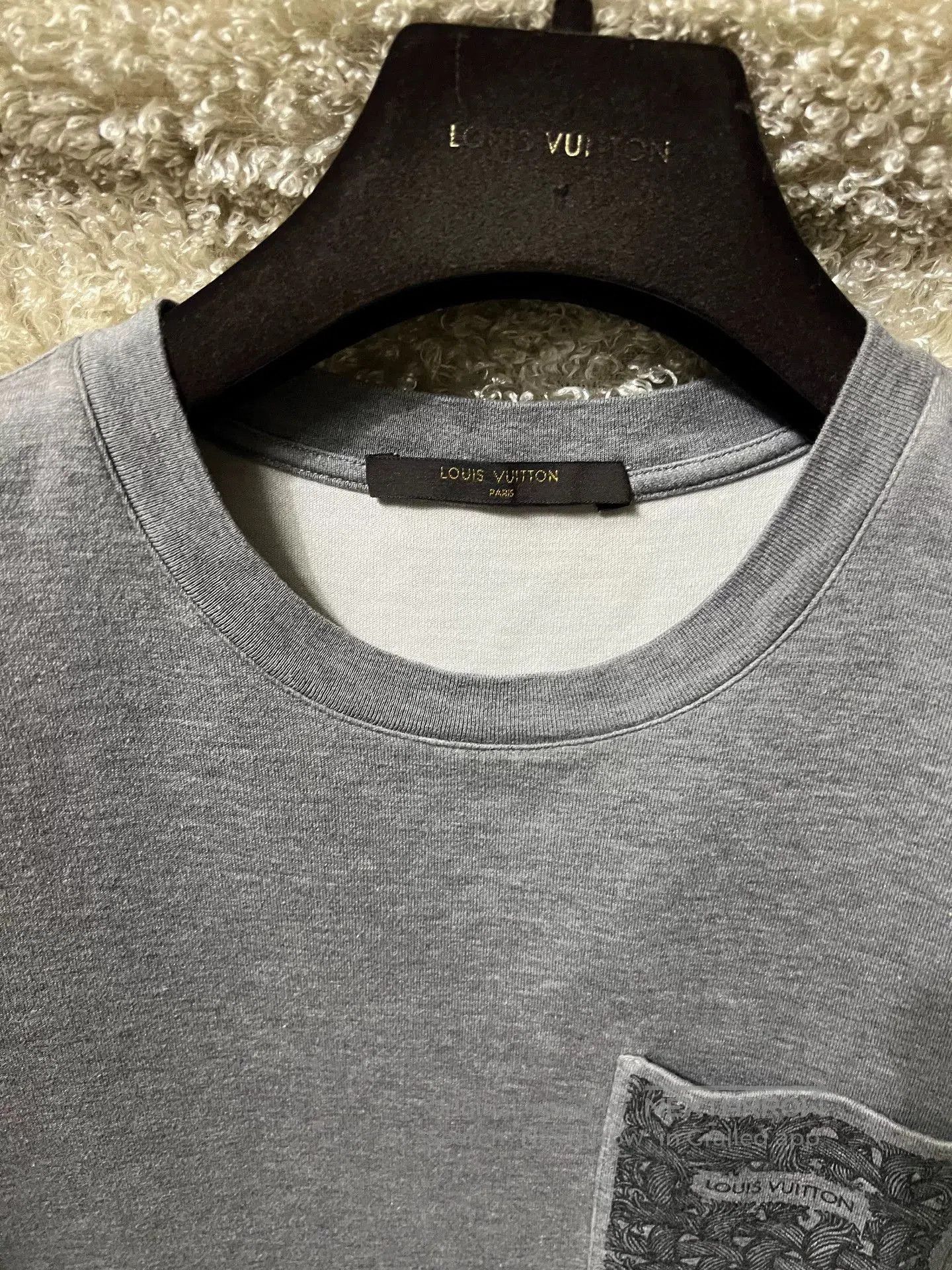 Louis Vuitton Louis Vuitton Men's Casual Short. Size US S / EU 44-46 / 1 - 3 Thumbnail