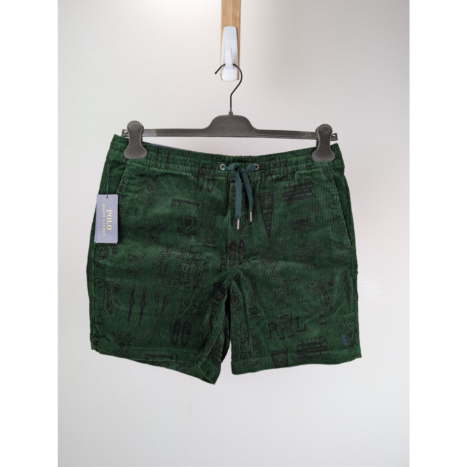 Polo Ralph Lauren o1rshd1 CC20 Velvet Shorts in Green Size US 32 / EU 48 - 1 Thumbnail