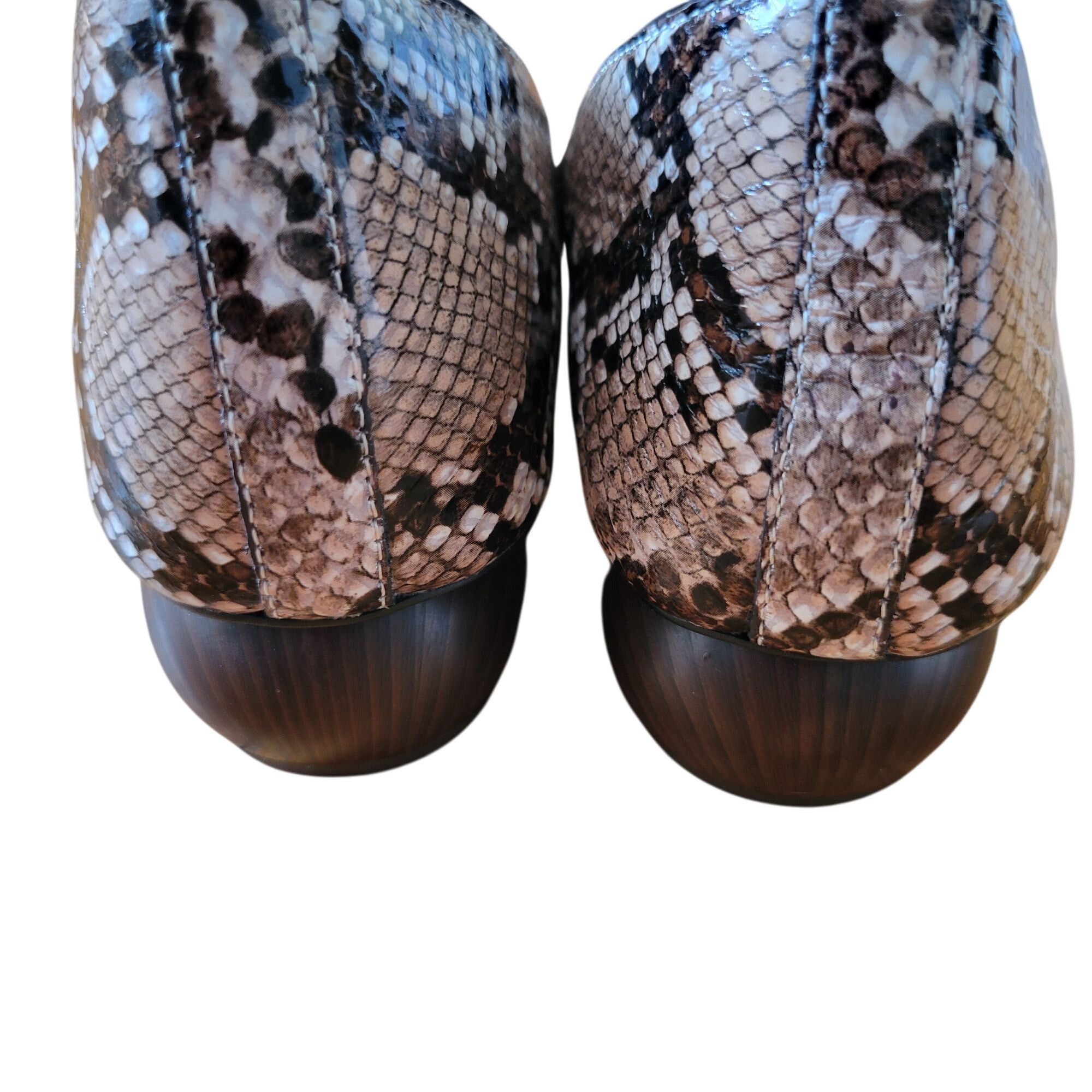 Jeffrey Campbell Jeffrey Campbell 8.5 Snake Print Pointed Toe Loafers Wooden Size US 8.5 / IT 38.5 - 8 Thumbnail
