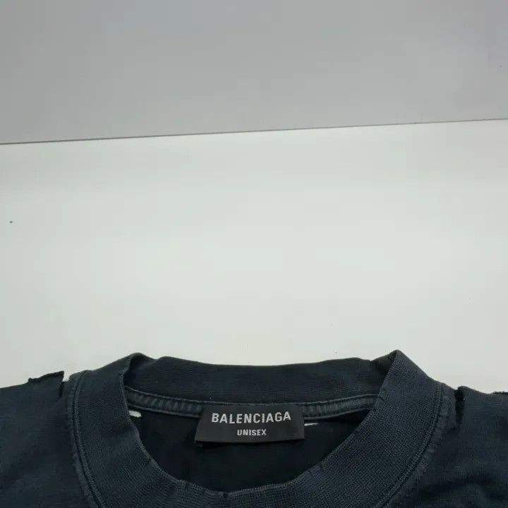 Balenciaga Balenciaga Balenciaga SS22 Maison Logo Distressed TShirt - Size US S / EU 44-46 / 1 - 5 Thumbnail