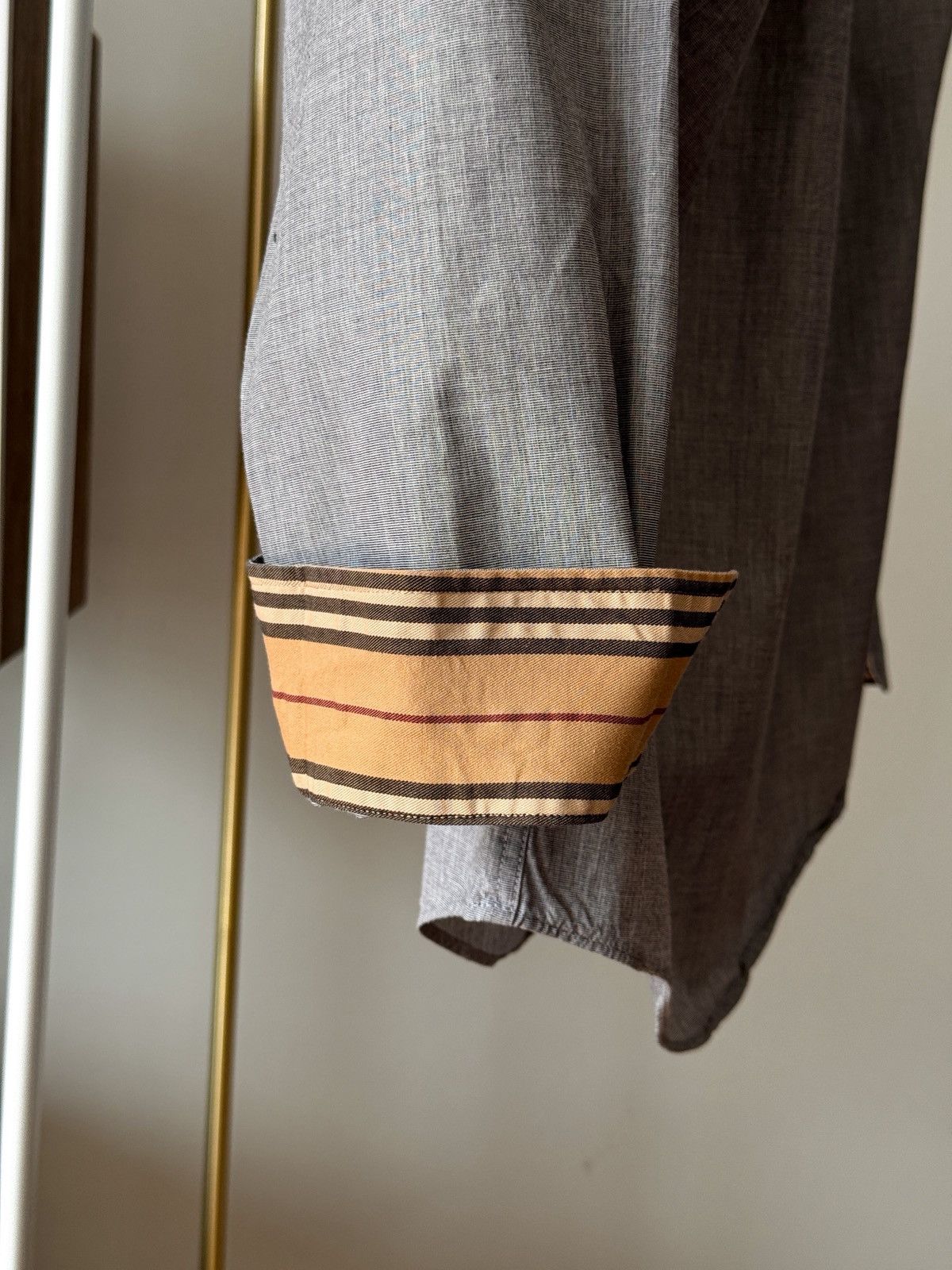Burberry Burberry grey shirt Size US M / EU 48-50 / 2 - 7 Thumbnail