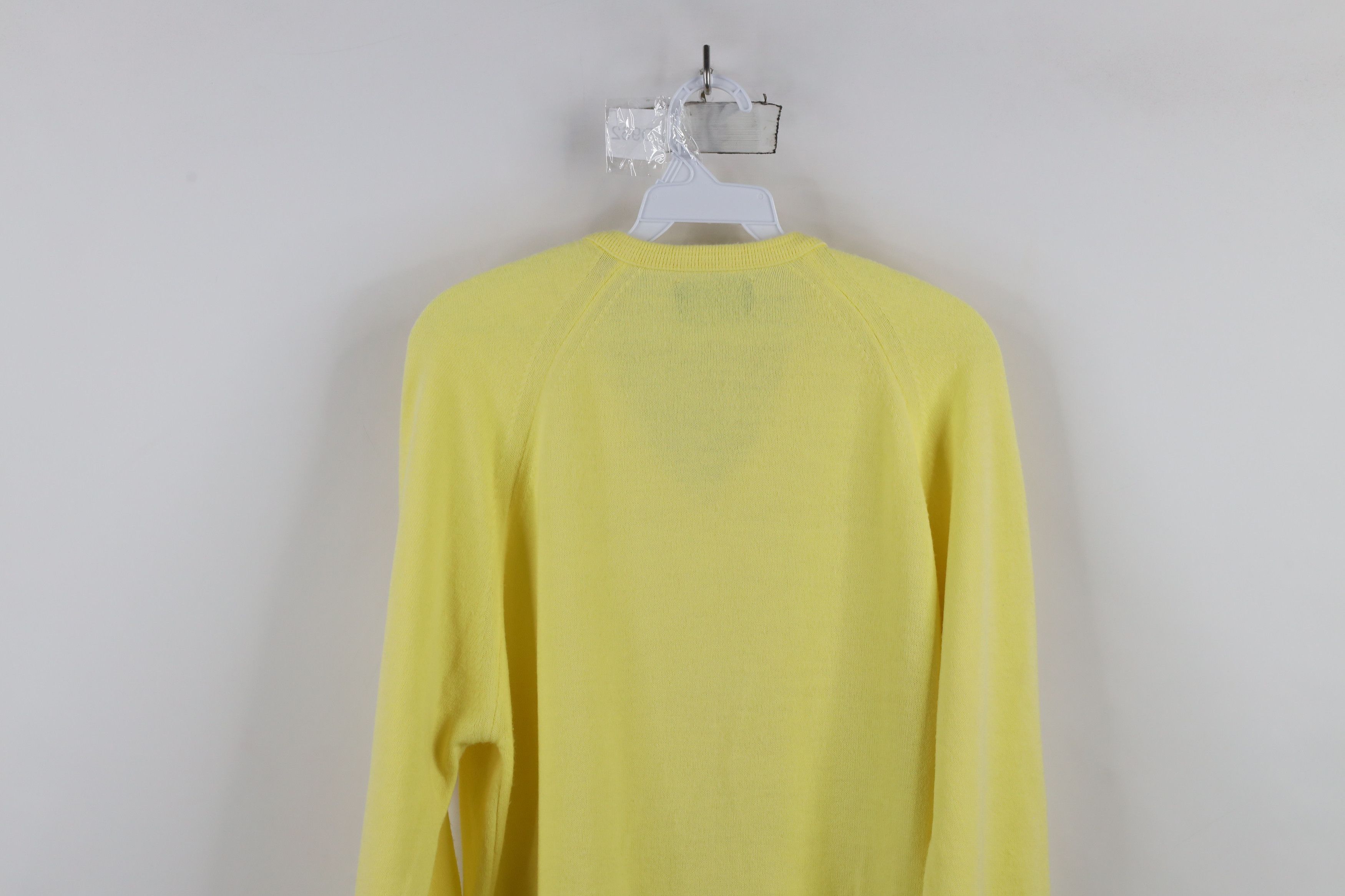 Vintage Vintage 70s Streetwear Soft Knit V-Neck Sweater Yellow USA Size US M / EU 48-50 / 2 - 10 Thumbnail