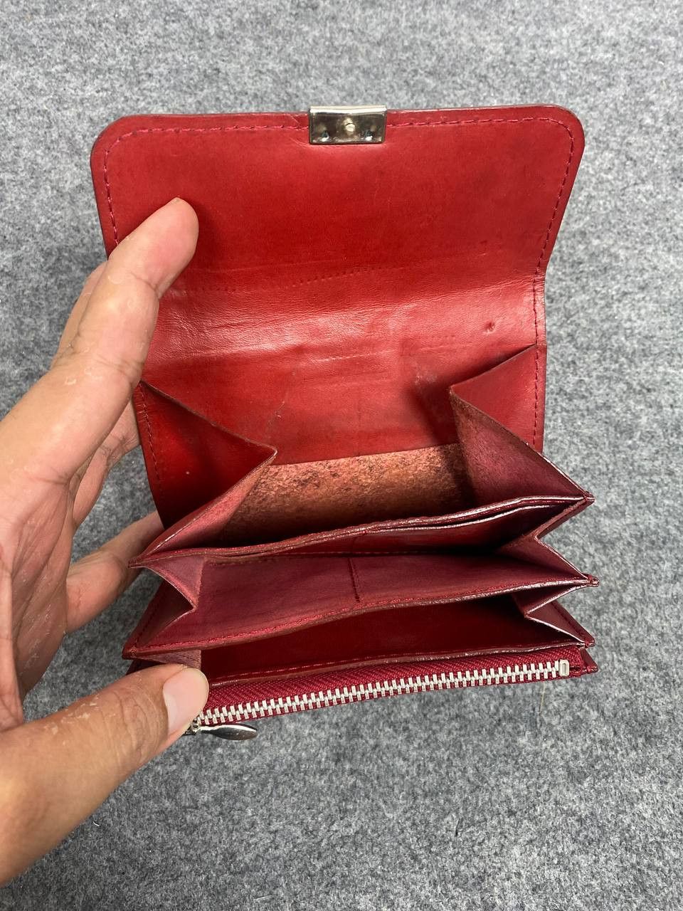 Leather silver spoony red leather bifold wallet nice design Size ONE SIZE - 5 Thumbnail