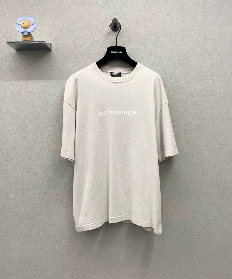 Balenciaga Balenciaga Apricot short sleeve Size US S / EU 44-46 / 1 - 1 Thumbnail