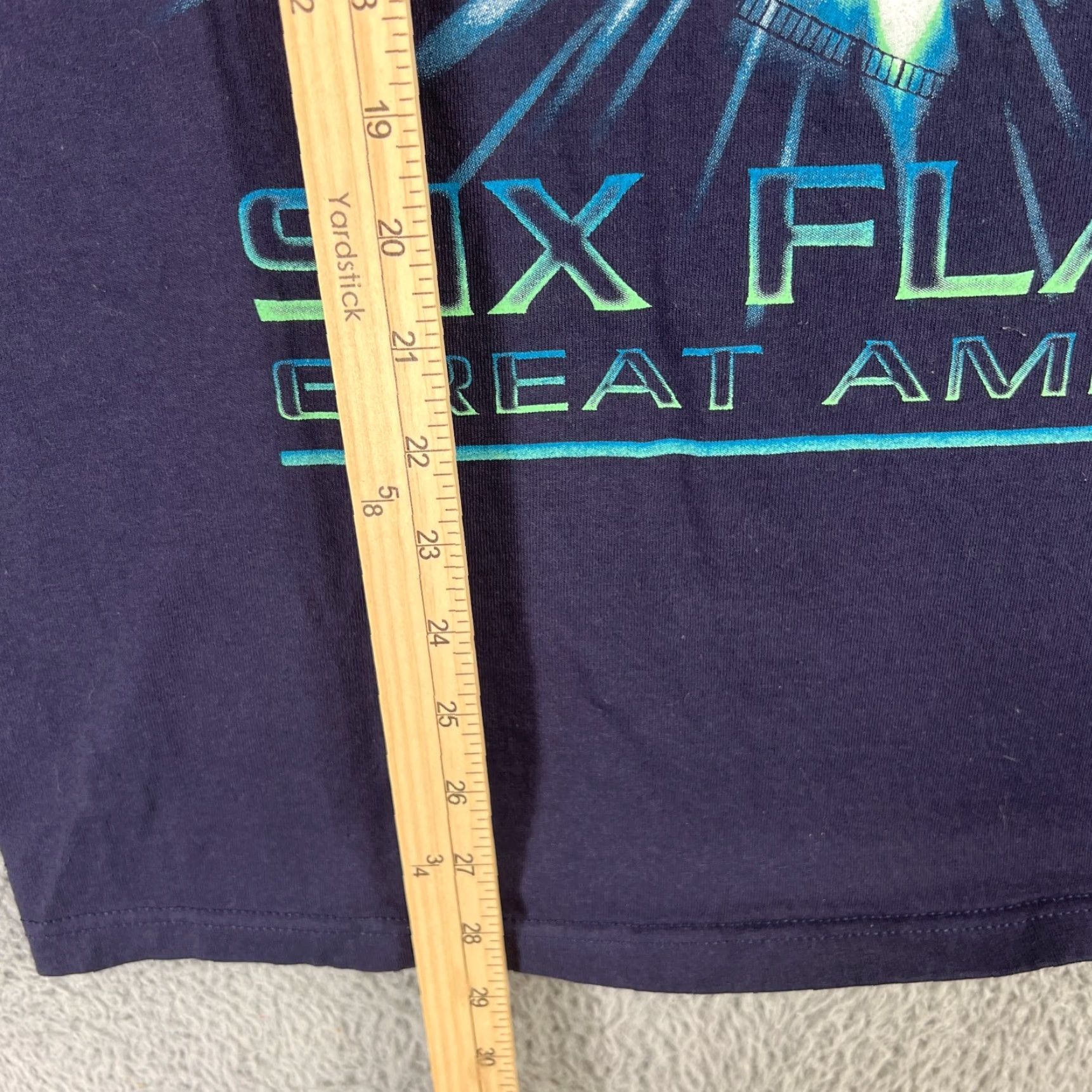 Vintage VINTAGE Six Flags Batman Dark Knight T-Shirt Men Size L Blue Amusement Park 2000s Size US L / EU 52-54 / 3 - 5 Thumbnail