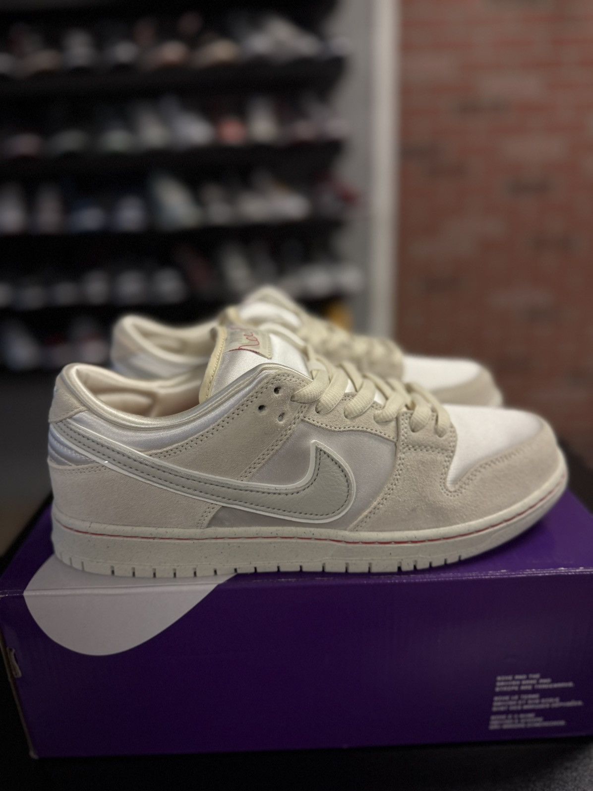Nike Nike SB Dunk Low City Of Love Light Bone 10.5 (NEW) Size US 10.5 / EU 43-44 - 2 Thumbnail
