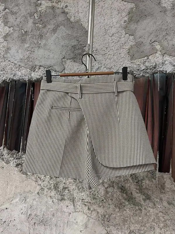 Fendi FENDI Summer Houndstooth Women's Shorts . Size 28" / US 6 / IT 42 - 2 Thumbnail