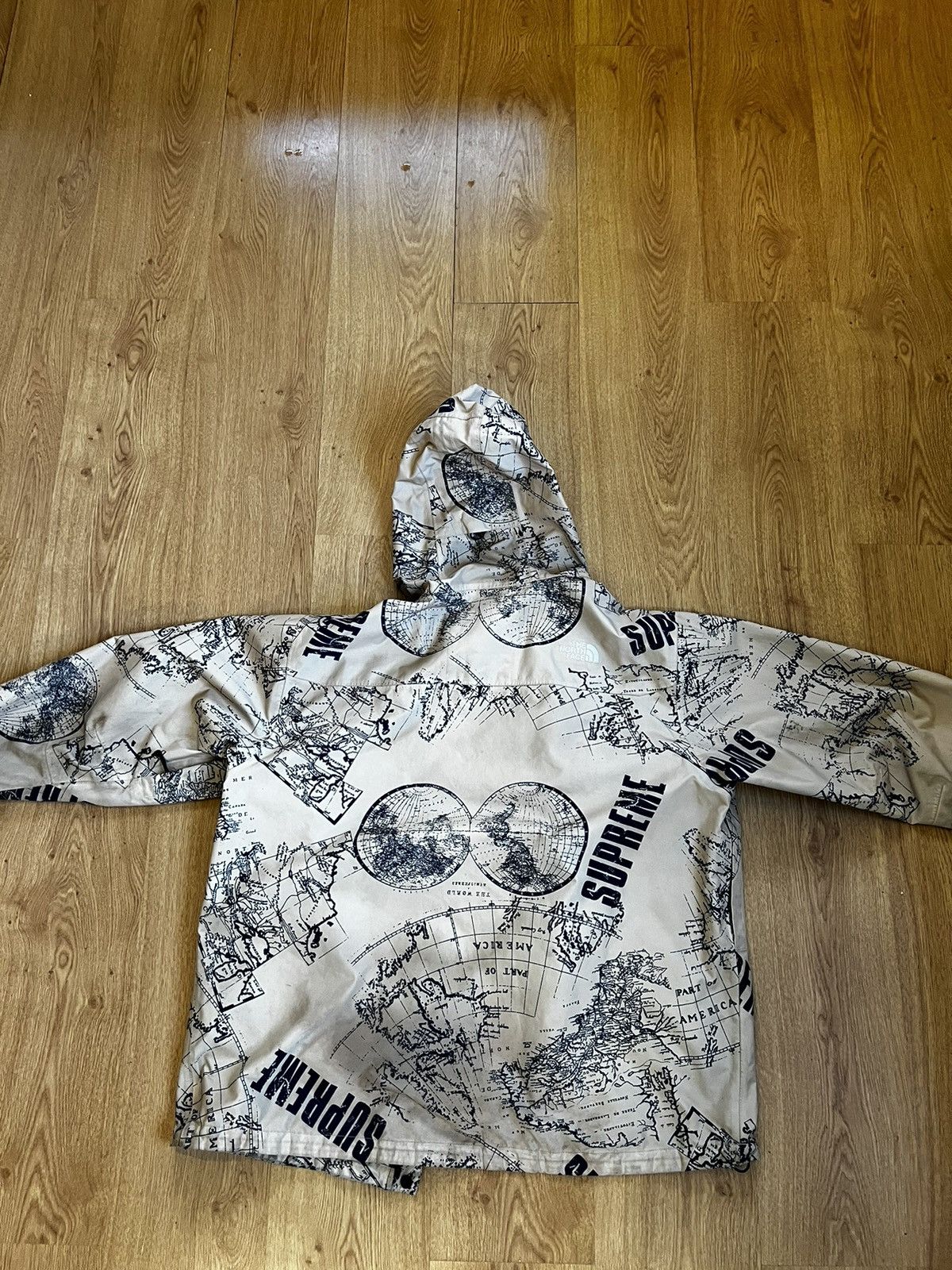 Supreme × The North Face Supreme x The North Face SS12 venture Jacket Size US XL / EU 56 / 4 - 8 Thumbnail