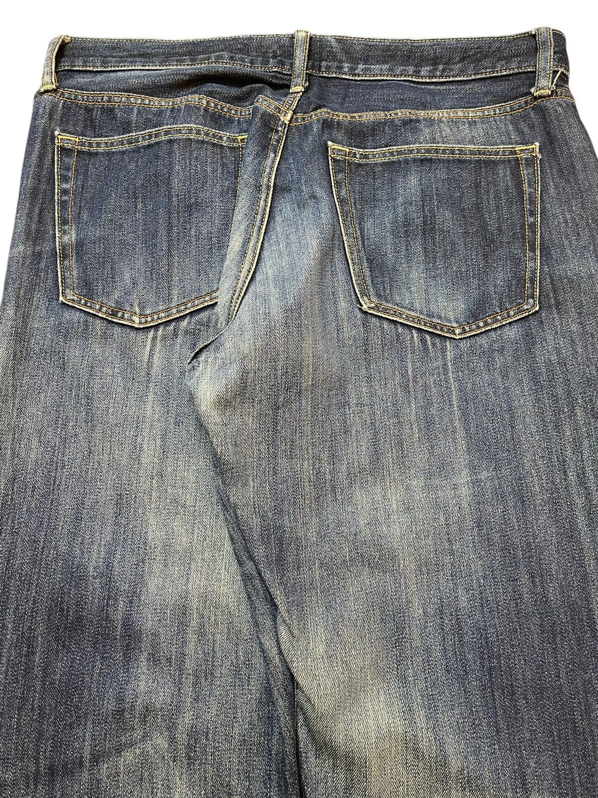 Uniqlo Vintage Japanese Uniqlo Blue Faded Wash Distressed Jeans Size US 36 / EU 52 - 6 Thumbnail