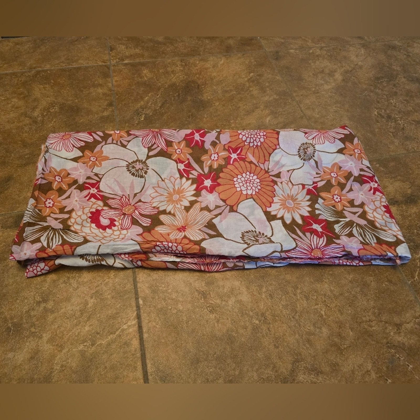 Other Multicolored Floral XL Tablecloth Size ONE SIZE - 2 Thumbnail