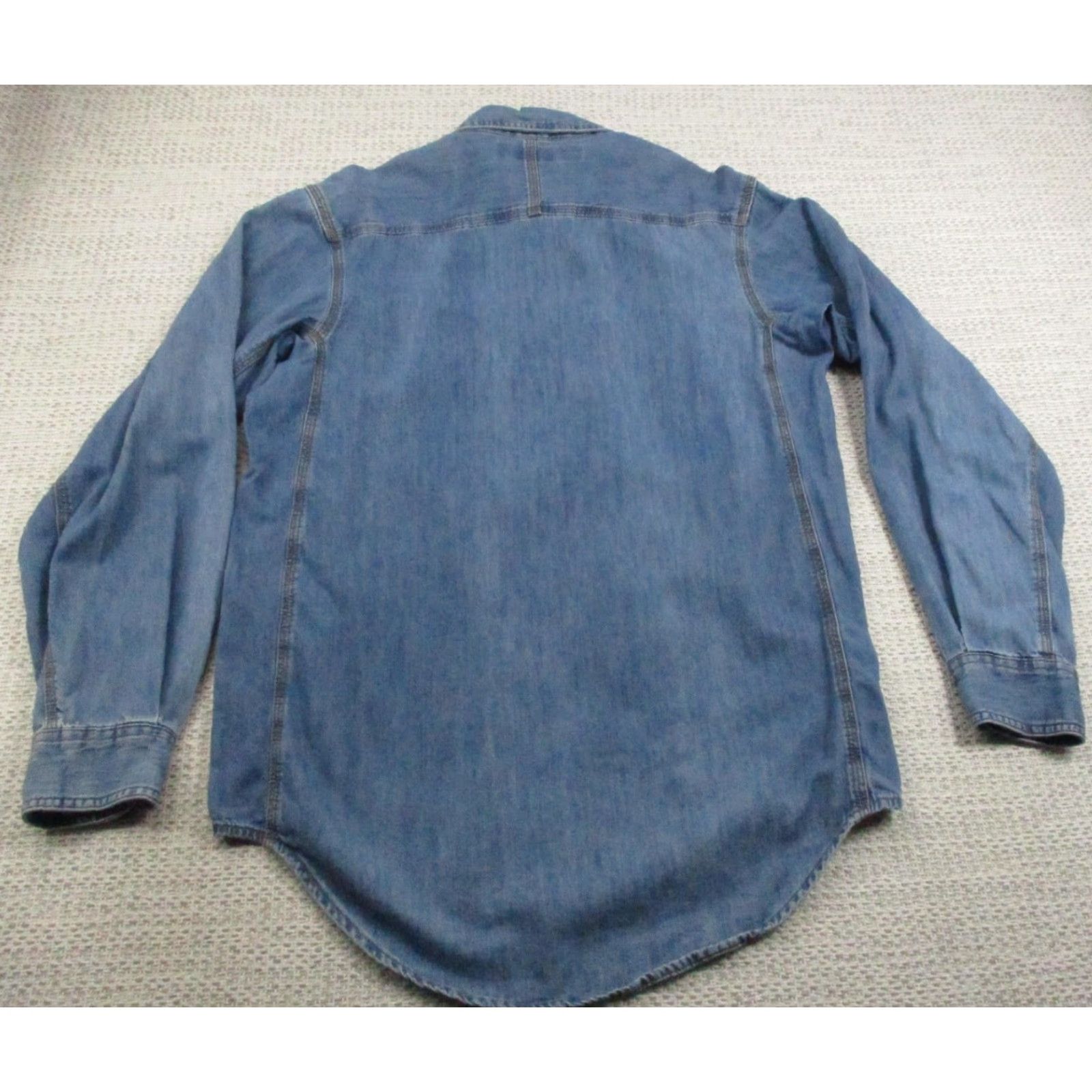 Wrangler VINTAGE Wrangler Riggs Workwear Shirt Mens Medium Blue Denim Button Up Long Sleeve Size US XL / EU 56 / 4 - 5 Thumbnail