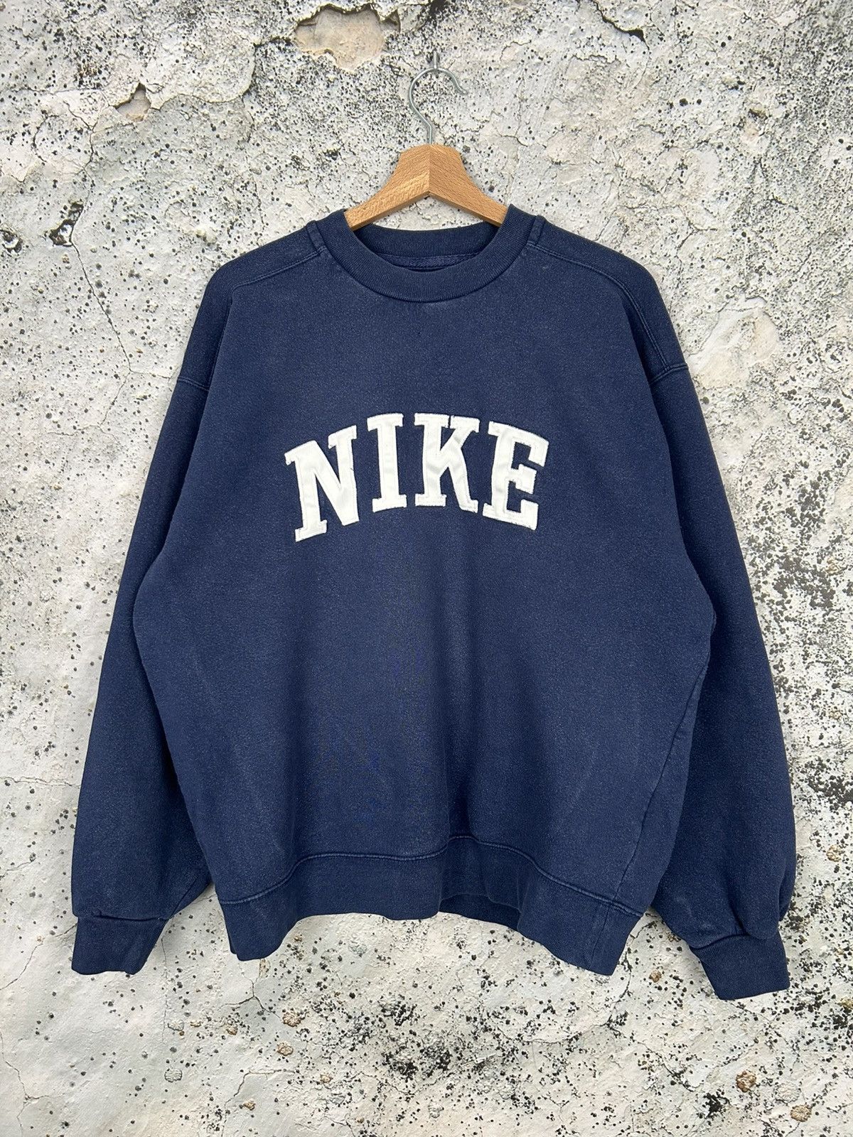 Nike Vintage Nike Spellout Baggy Blue Crewneck Streetwear Hype Size US M / EU 48-50 / 2 - 1 Thumbnail