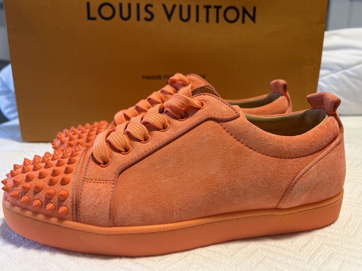 Christian Louboutin Christian Louboutin Suede Low Size US 9 / EU 42 - 8 Thumbnail