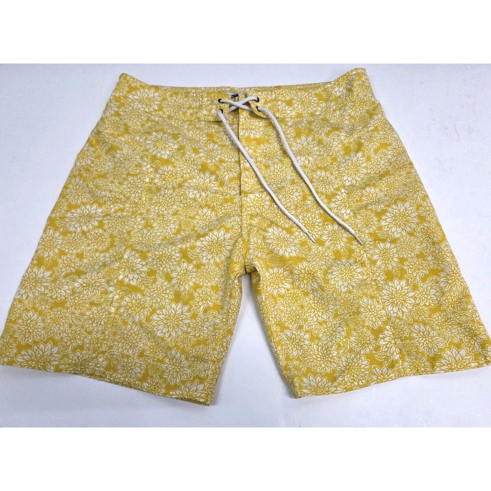 CO Trunks Surf and Swim Co Men Boardshorts Yellow/White Floral 32 Beach Surf Tropical 90s? Size US 32 / EU 48 - 2 Thumbnail