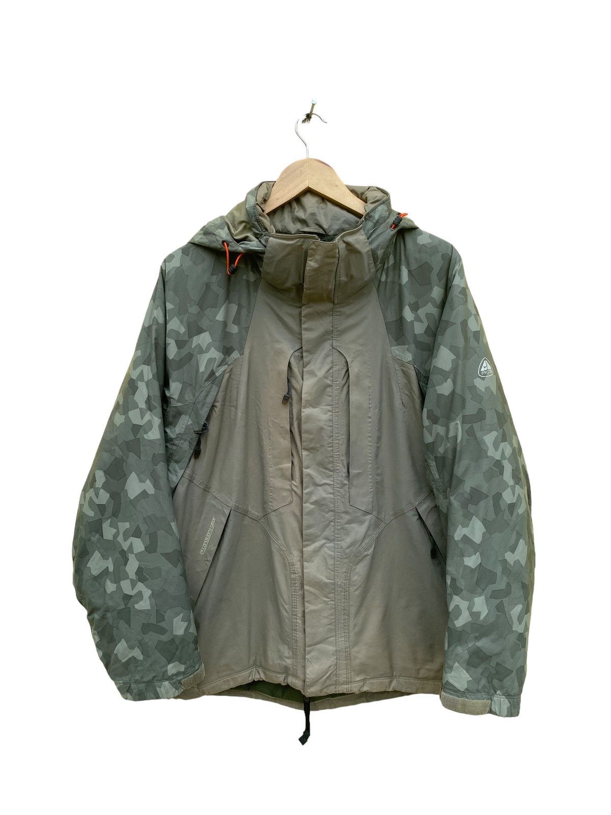Nike Nike Acg camo outdoor jacket Size US L / EU 52-54 / 3 - 5 Thumbnail