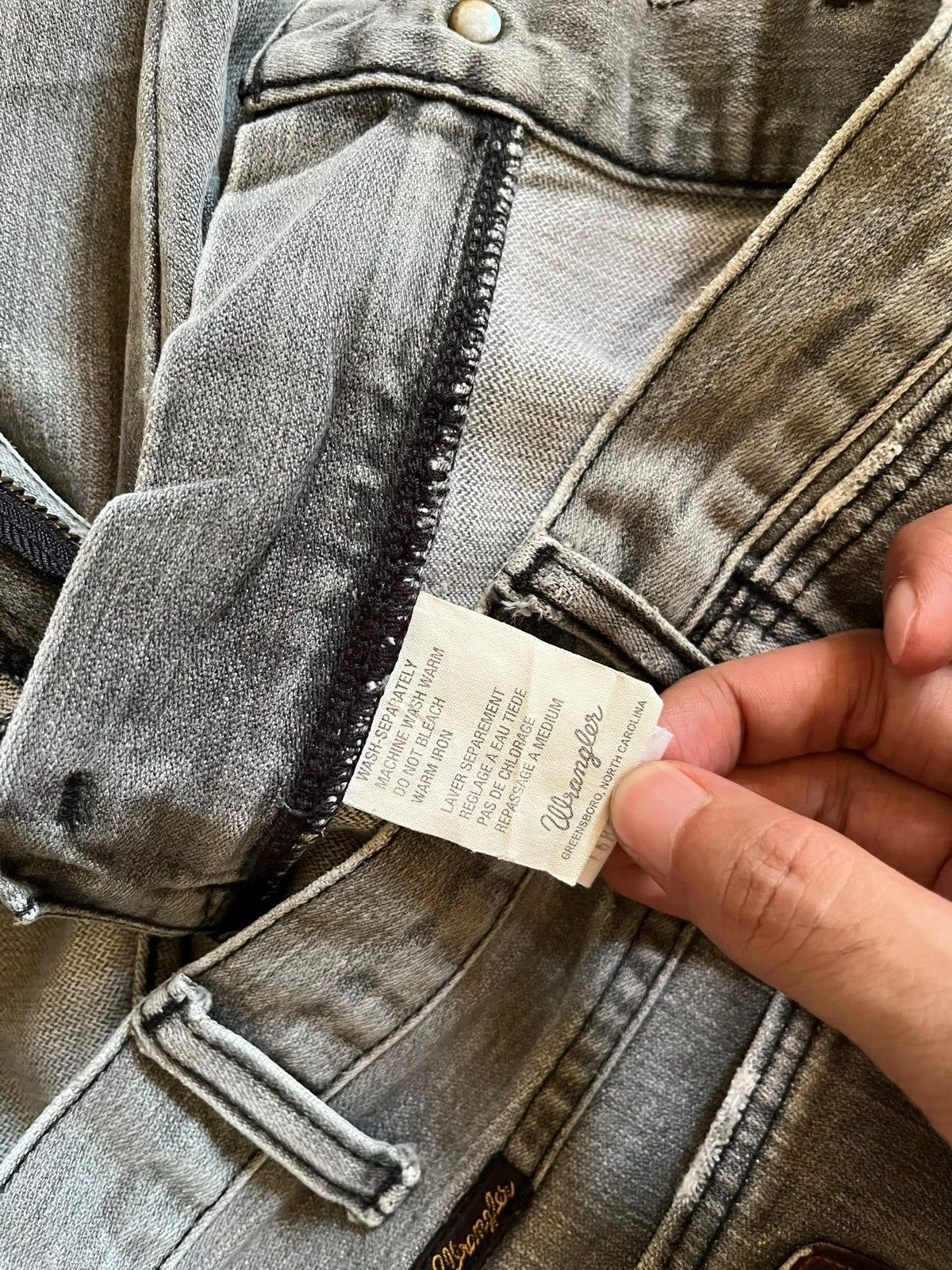 Wrangler SALES🔥Vintage Wrangler Flared Faded Wash Distressed Jeans Size US 31 - 9 Thumbnail