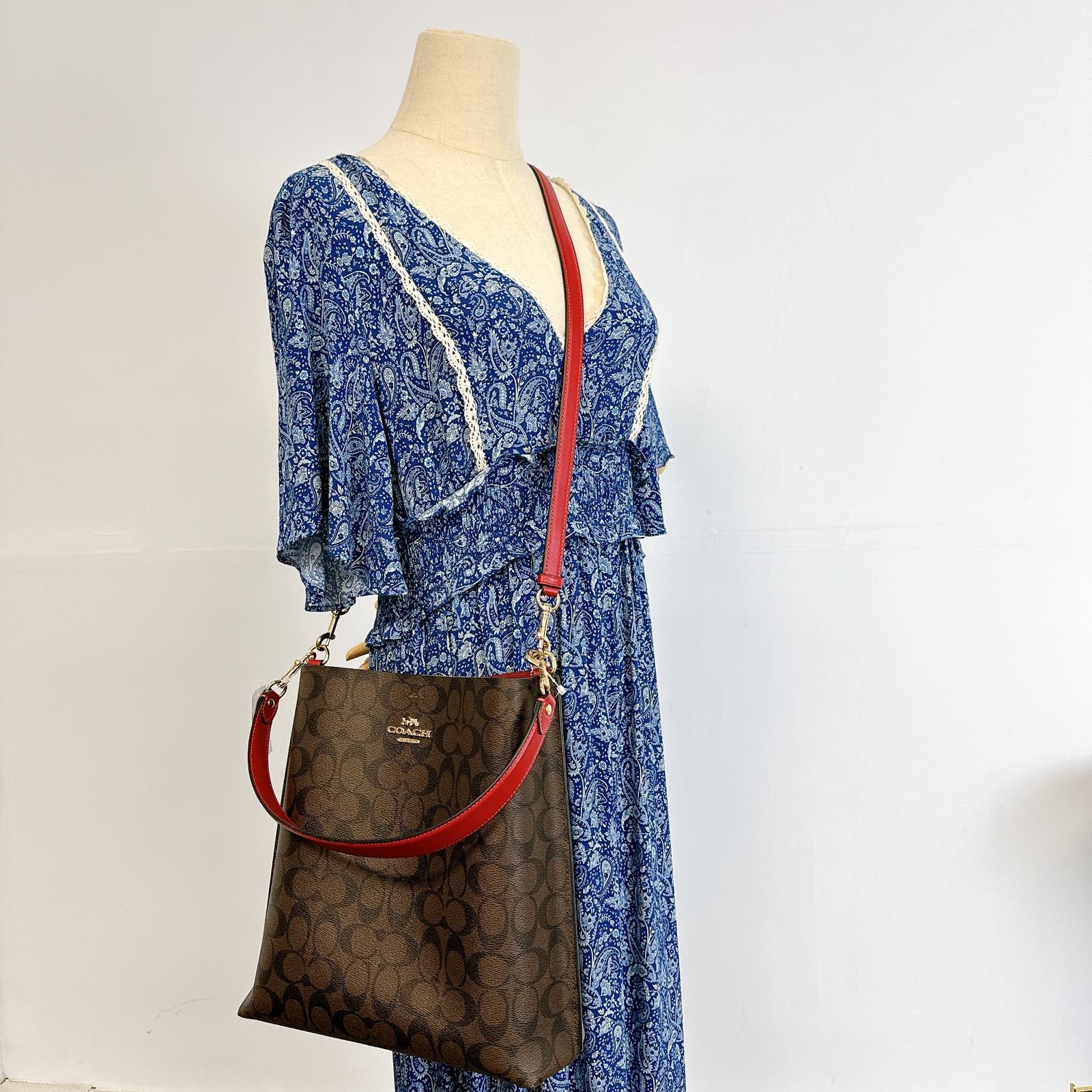 image of Coach Ca561 Mollie Bucket Bag Crossbody Bag Gold/brown Red, Women's