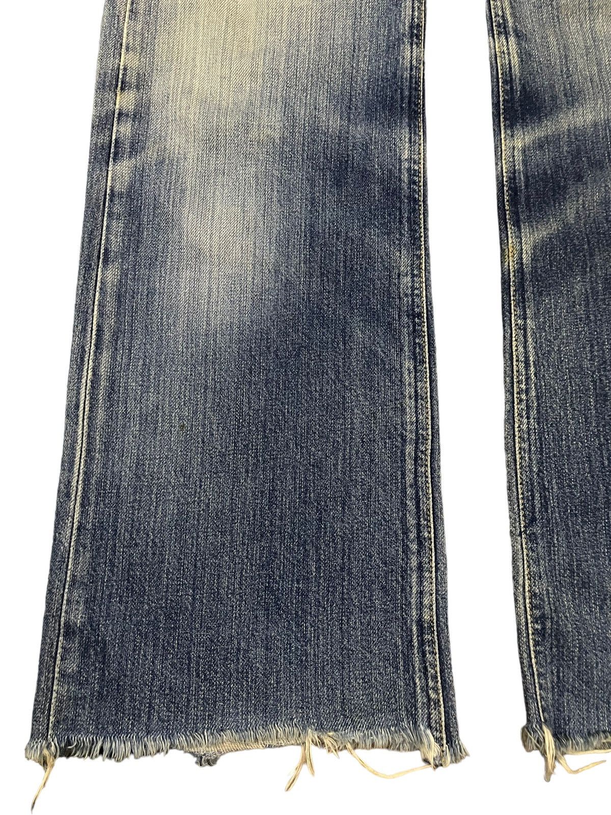 Lee Vintage 90s Lee Blue Wash Distressed Flare Jeans Size US 31 - 5 Thumbnail