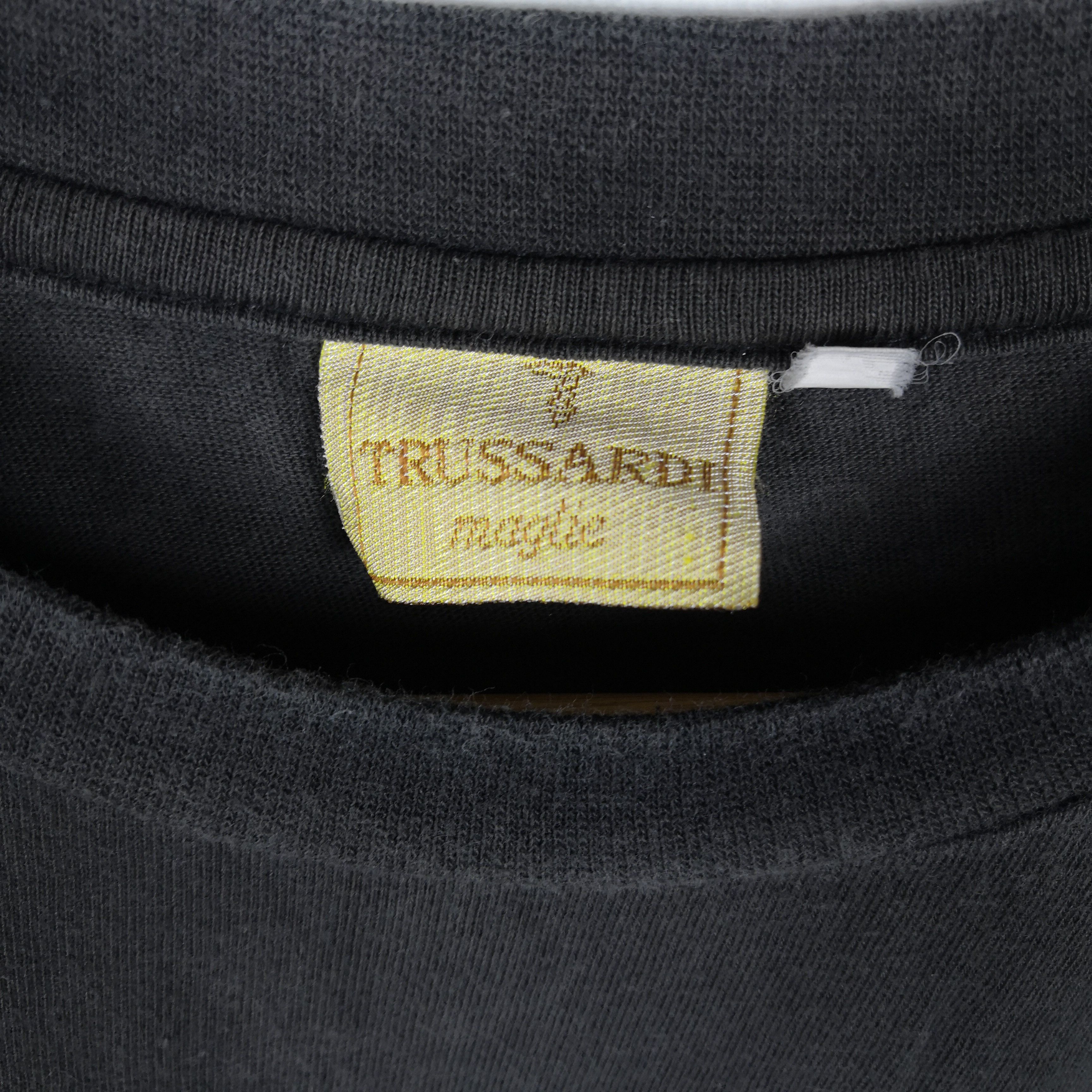 Trussardi Vintage 90s Trussardi T-Shirt Big Spell Out Crewneck Tees Size US L / EU 52-54 / 3 - 7 Thumbnail
