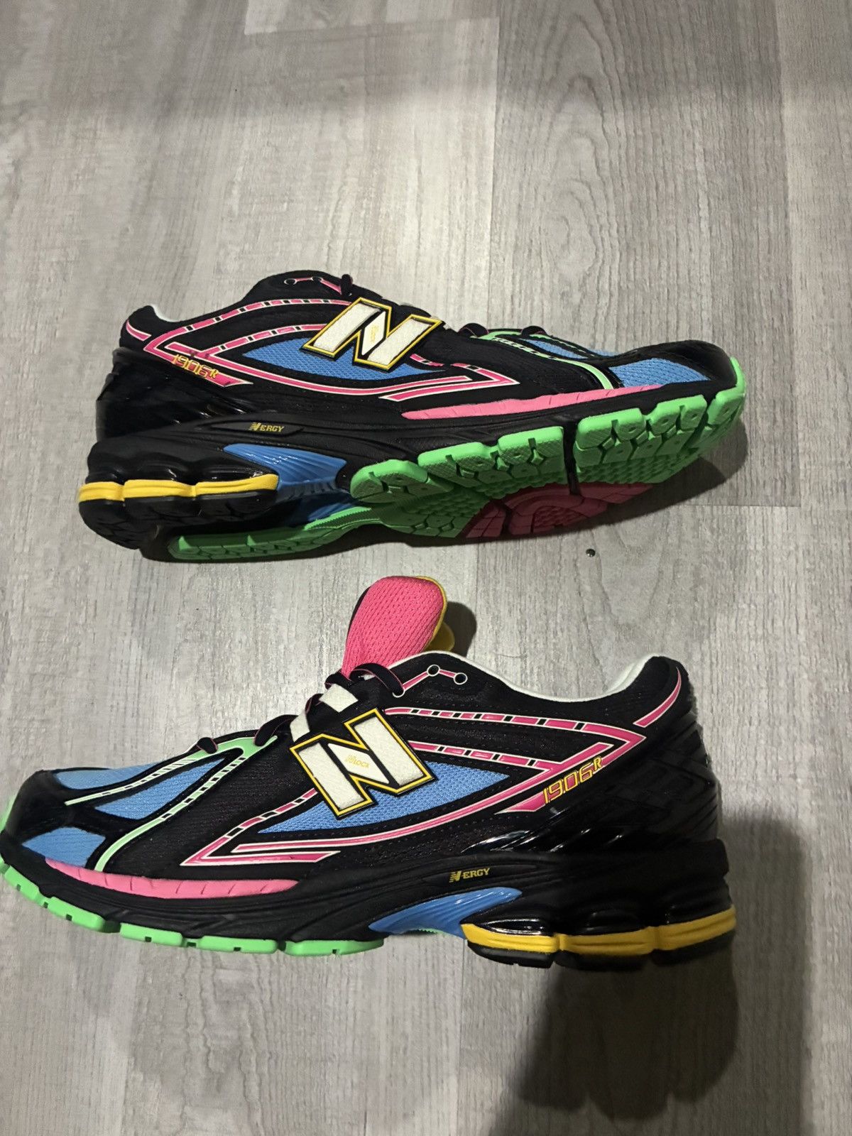 New Balance New Balance 1906R black trainers. Size US 10 Size US 10 / EU 43 - 9 Thumbnail