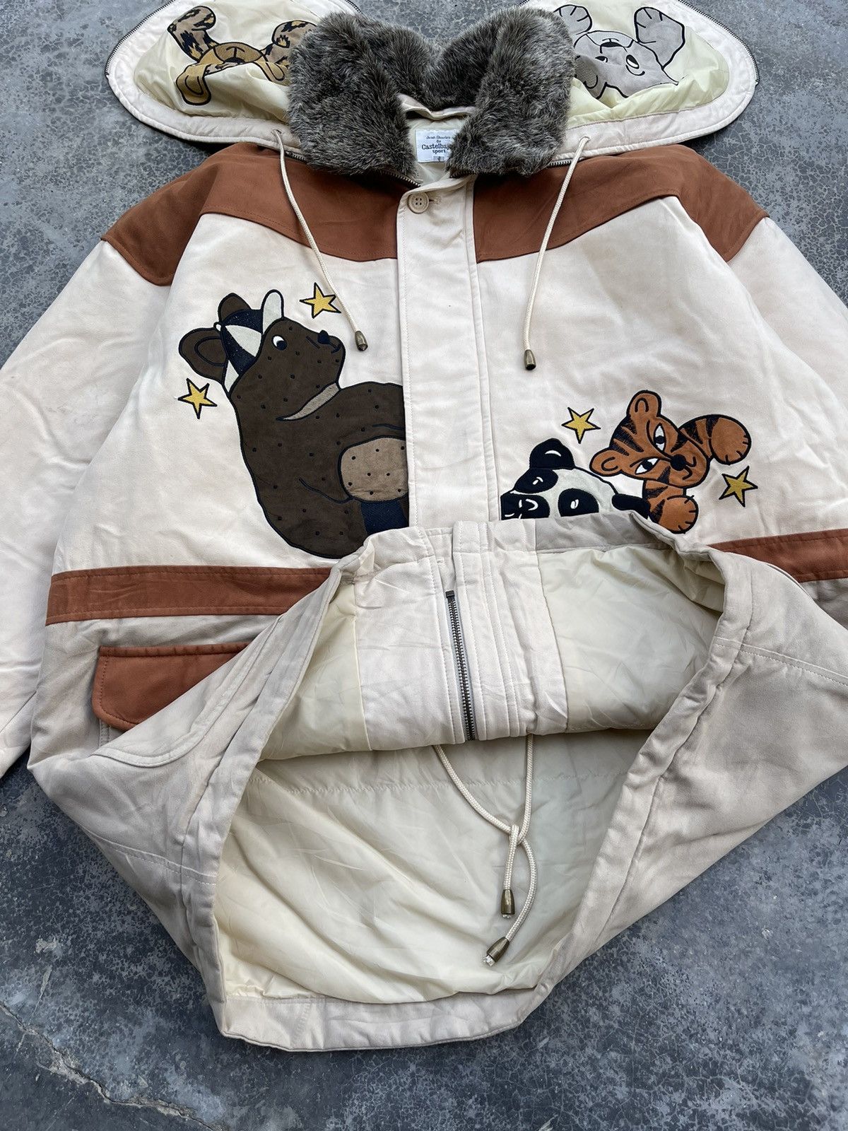 Jean Charles De Castelbajac × Vintage Vintage Castlebajac Family Collection Split Hood Jacket Size US L / EU 52-54 / 3 - 6 Thumbnail