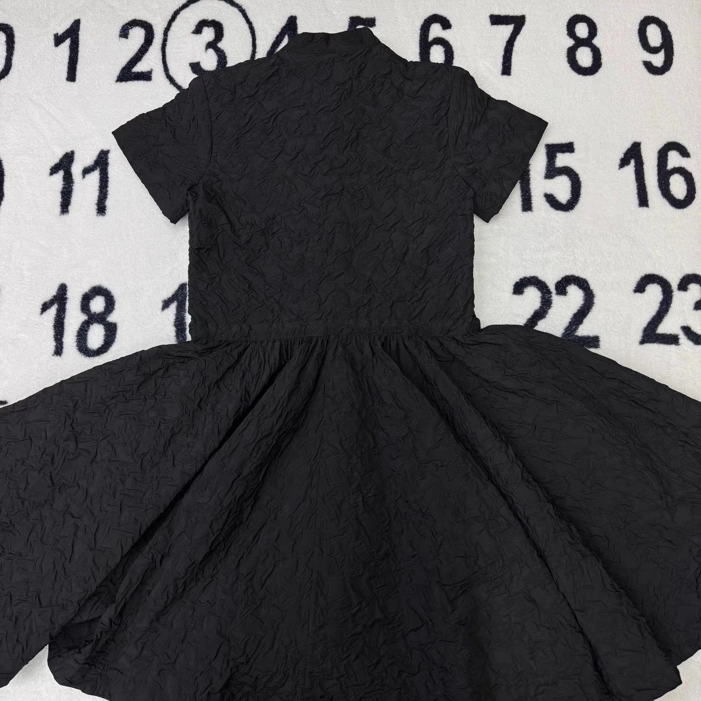 Dior Dior Black Short SleeveDresswith3D Embossed Seersucker Q10 Size L / US 10 / IT 46 - 2 Thumbnail