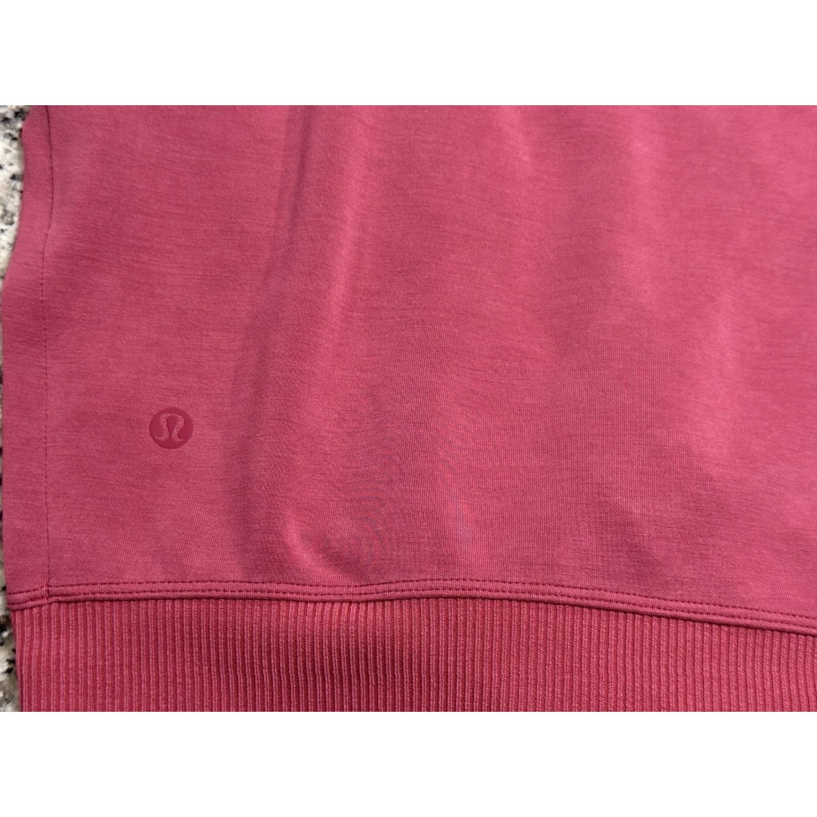 Lululemon Lululemon Softstreme Turtleneck Pullover Sweatshirt Women Sz 6 Pomegranate Slit Casual Shirt Yoga Running Size M / US 6-8 / IT 42-44 - 5 Thumbnail