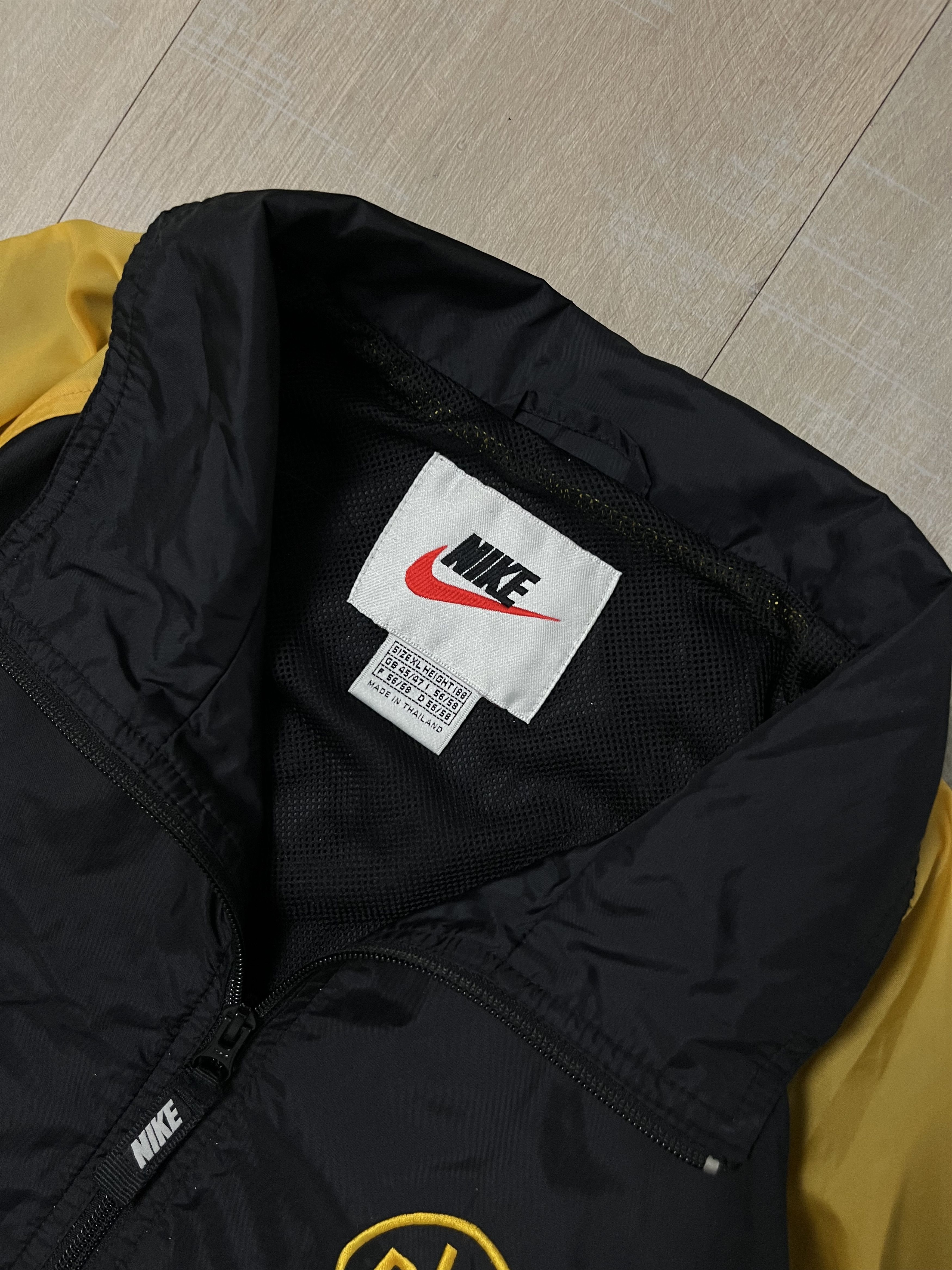 Nike Borussia Dortmund Football Jacket 1997/98 adult Size XL Nike Size US XL / EU 56 / 4 - 7 Thumbnail