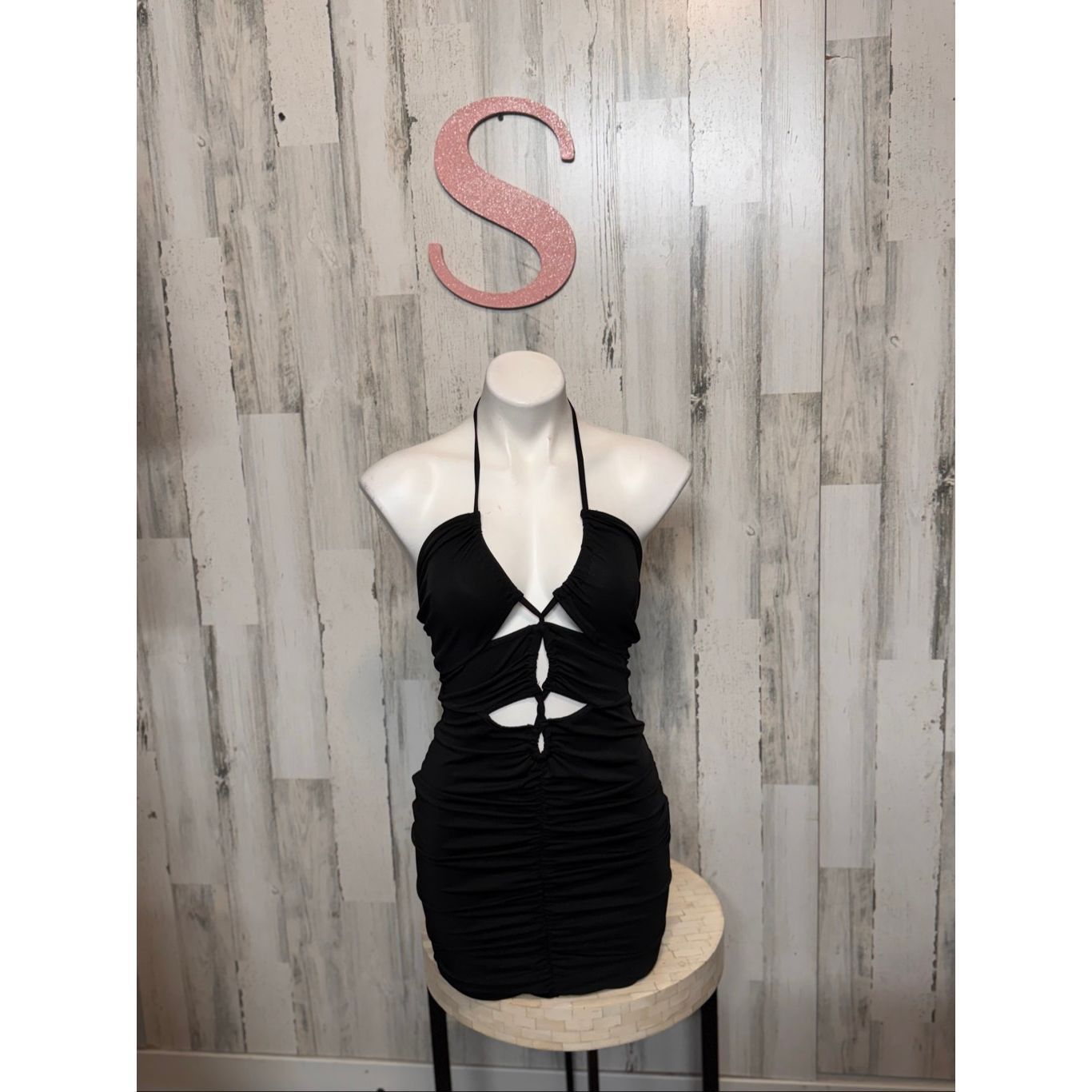 Other Black Cutout Ruched Halter Bodycon Mini Dress – Size Small Size S / US 4 / IT 40 - 4 Thumbnail