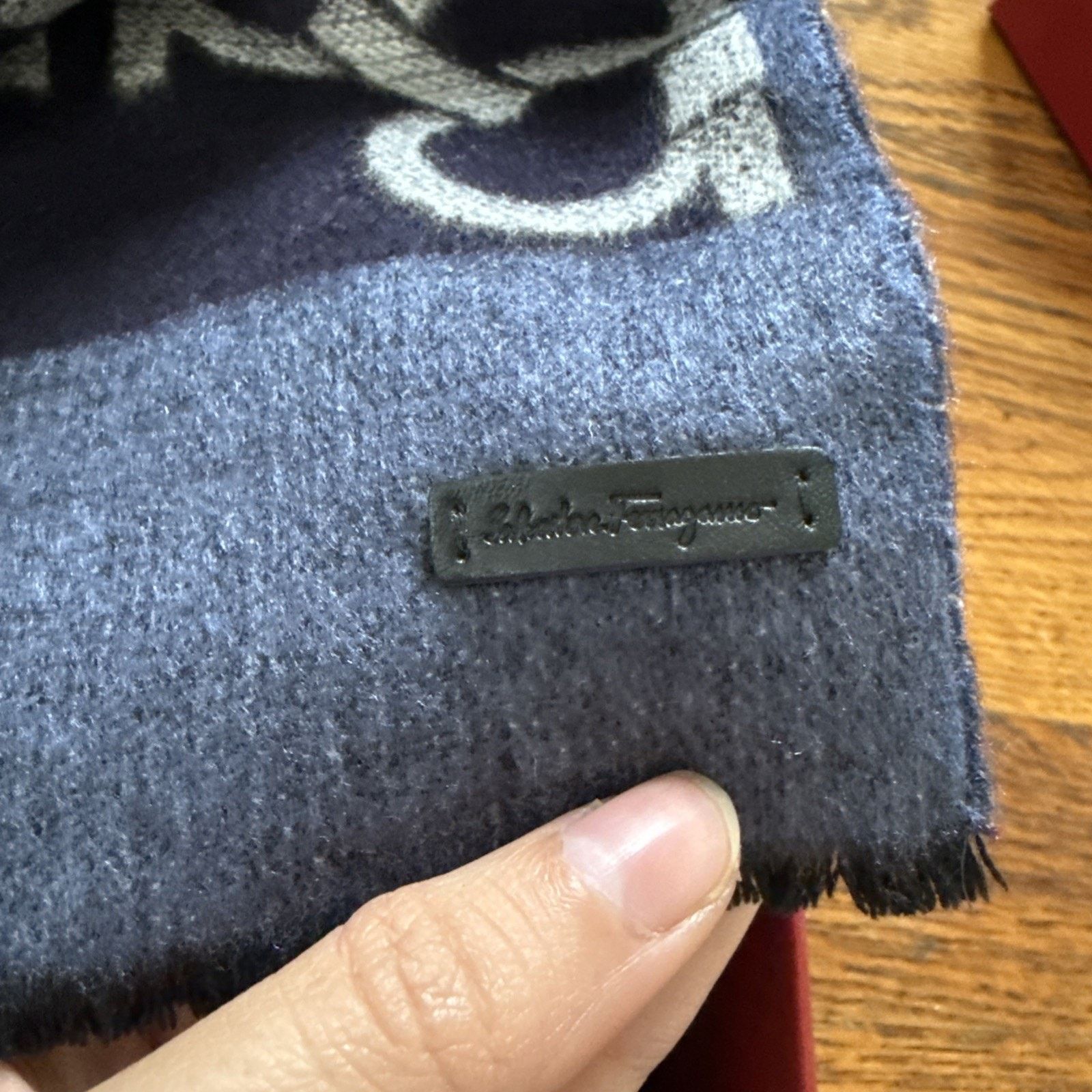 Salvatore Ferragamo Salvatore Ferragamo SR NOBILE 35 Scarf Silk Cashmere Gancini Size ONE SIZE - 7 Thumbnail