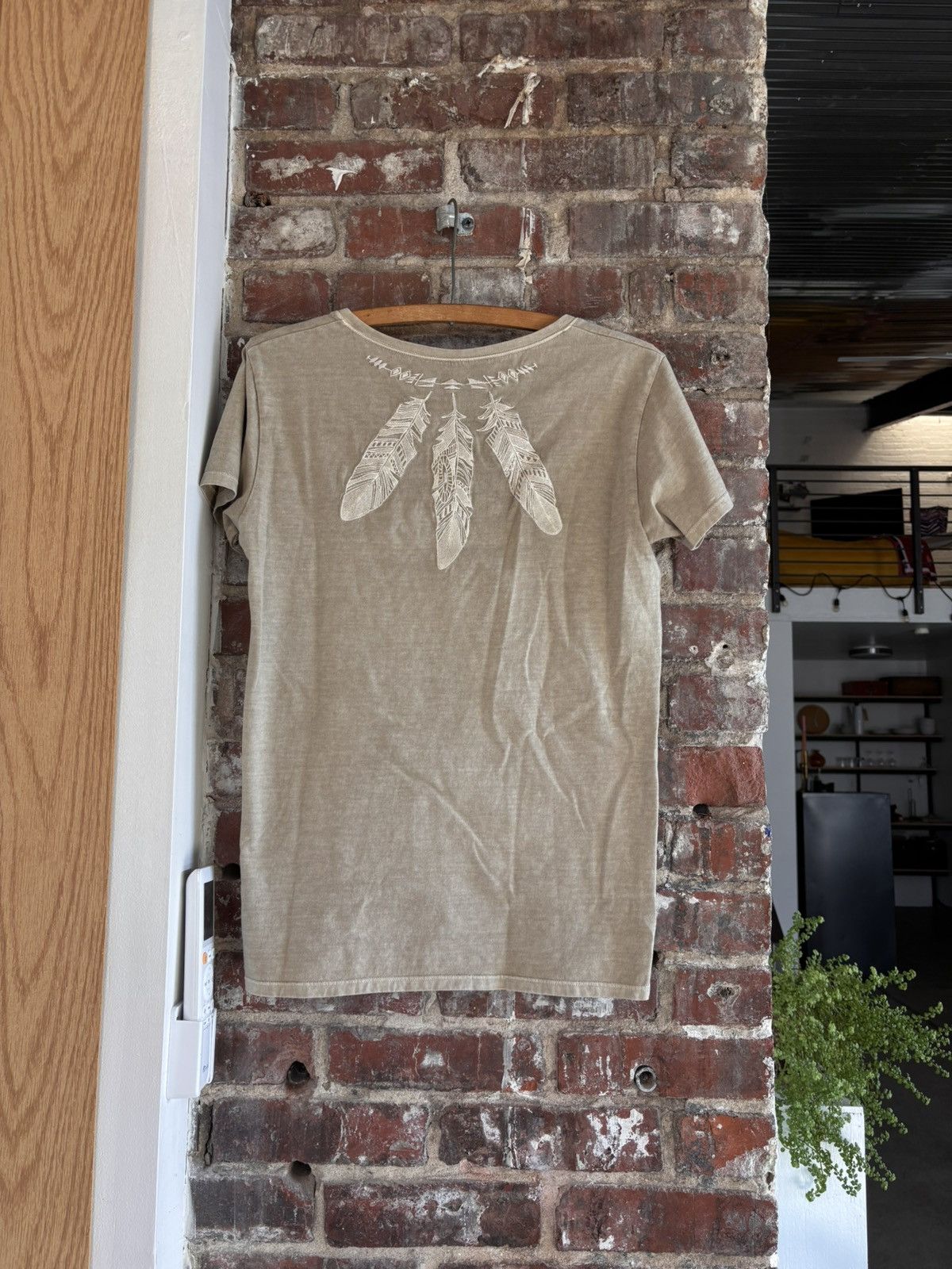 GOA Grey GOA Feather t shirt! U Neck Size Small. Size US S / EU 44-46 / 1 - 1 Thumbnail