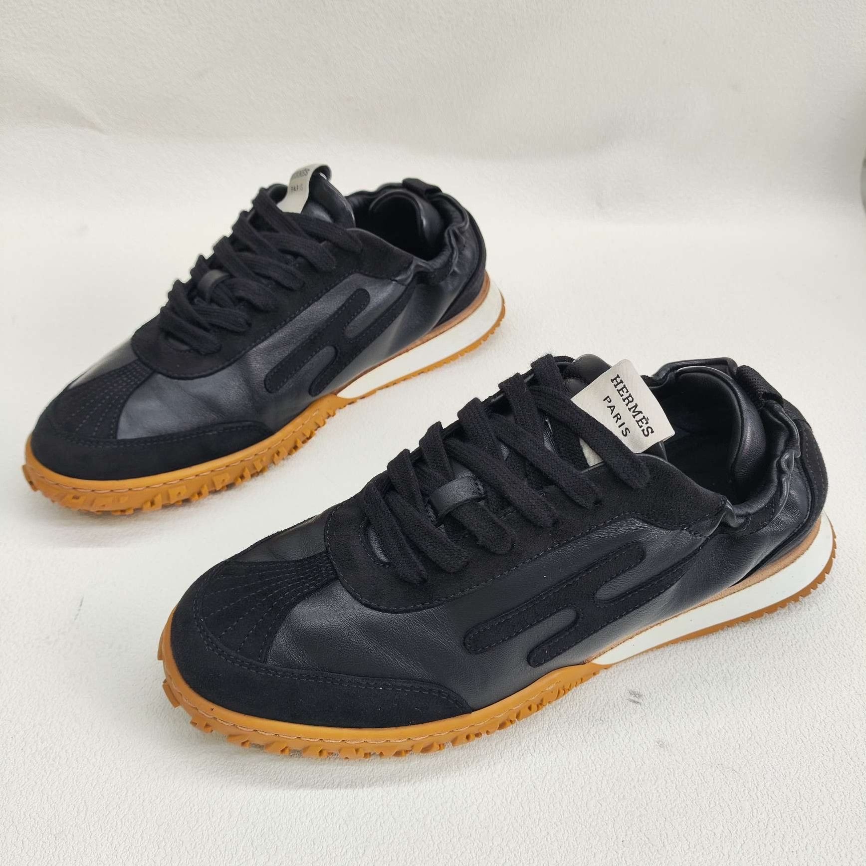 Hermes Hermes Casual Black Lowtop Sneakers us_7-5 Women Size US 7.5 / IT 37.5 - 1 Thumbnail