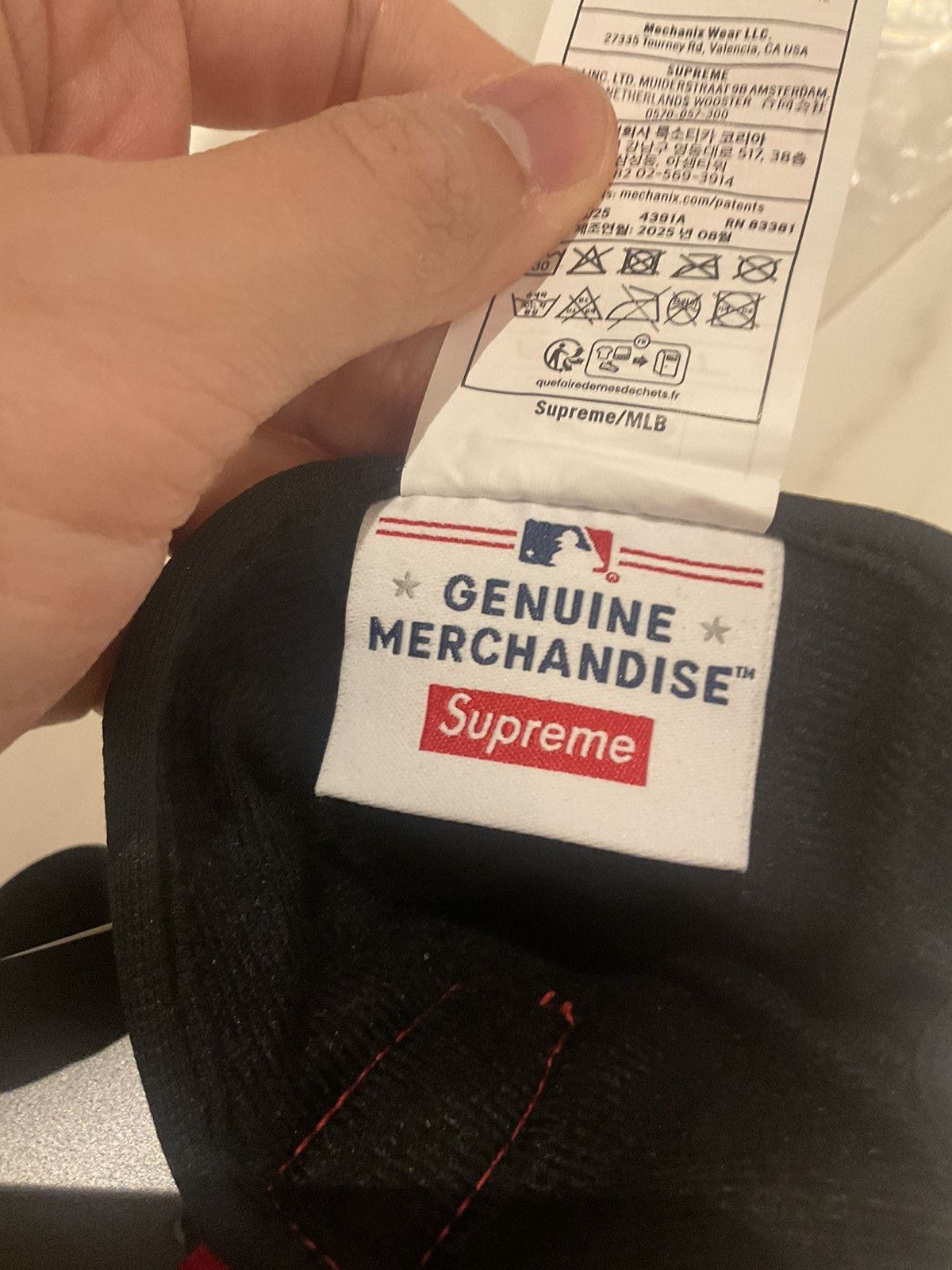 Supreme Supreme Mechanix Fastfit MLB Team Gloves Black Size 32 - 4 Thumbnail
