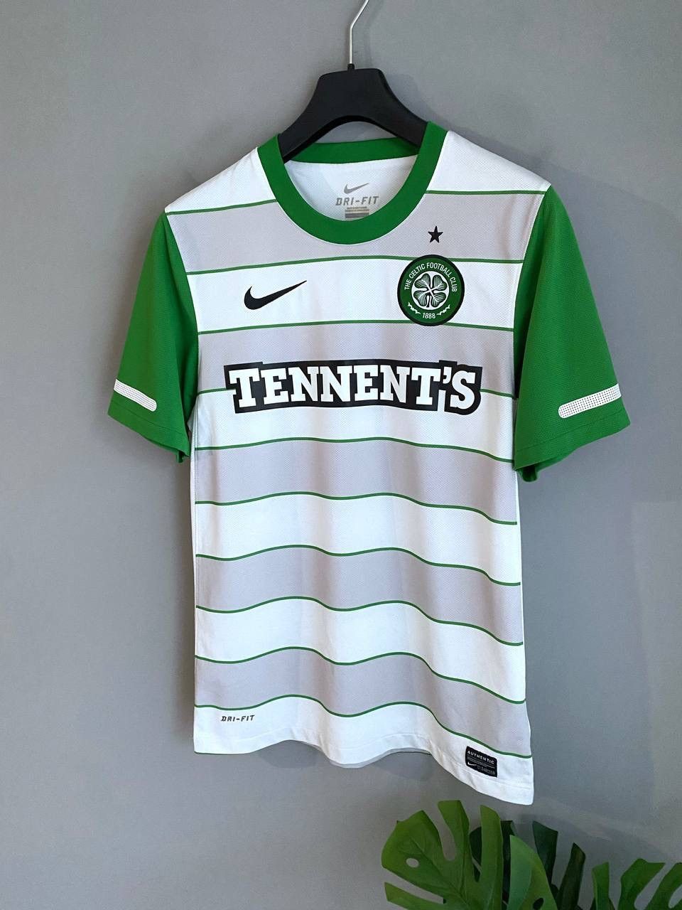 Nike Celtic FC 2011/2012 Away Football Shirt Soccer Jersey Size S Size US S / EU 44-46 / 1 - 2 Thumbnail