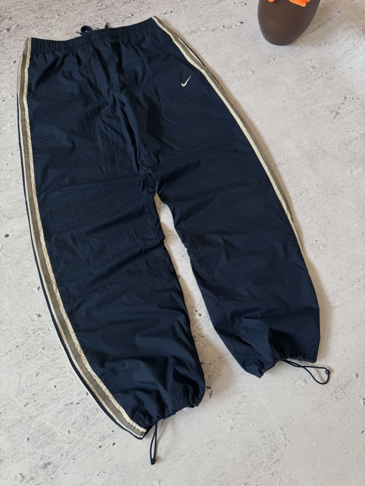 Nike × Vintage NIKE NYLON VINTAGE Y2K OVERSIZE BAGGY FIT PANTS SWEATPANTS Size US 32 / EU 48 - 3 Thumbnail