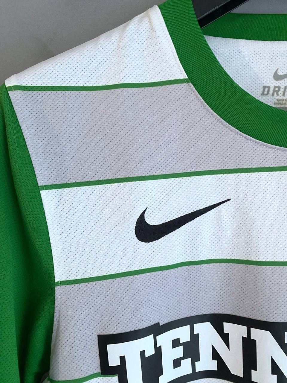 Nike Celtic FC 2011/2012 Away Football Shirt Soccer Jersey Size S Size US S / EU 44-46 / 1 - 5 Thumbnail