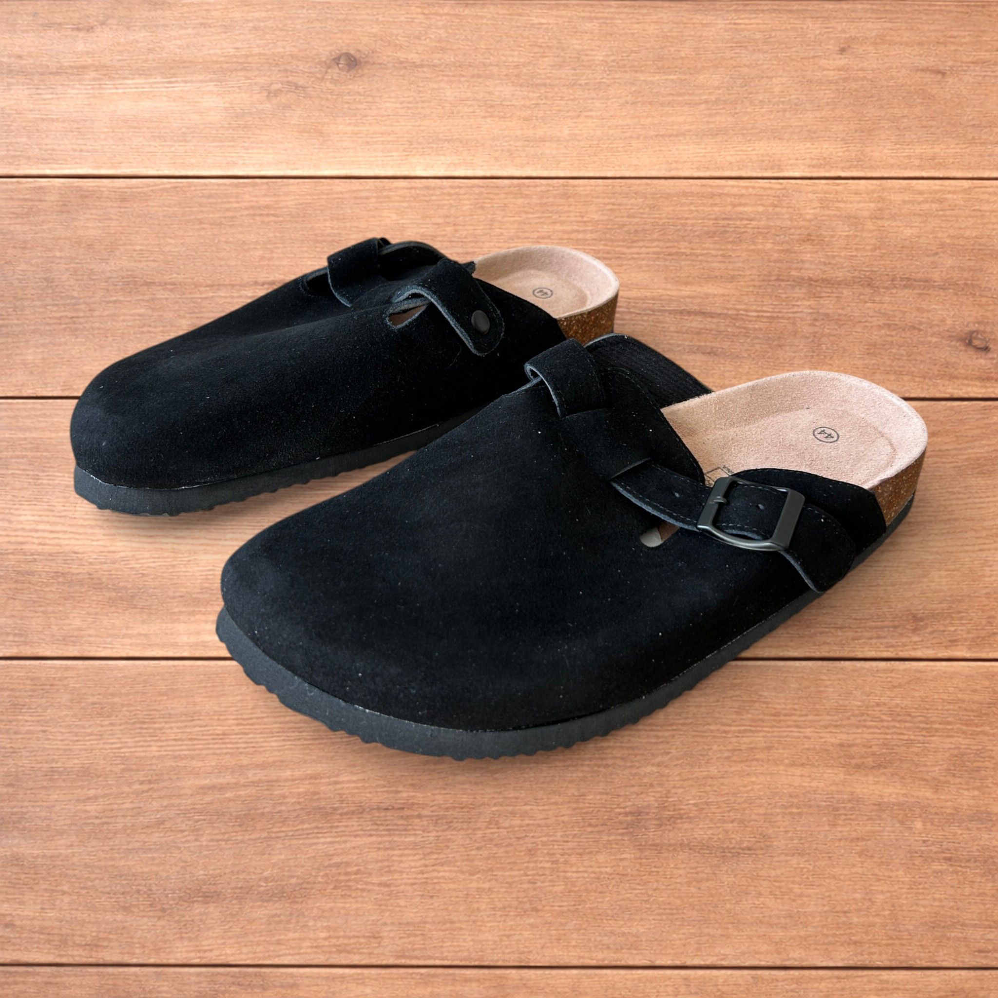 Japanese Brand Lovely suede mules clogs shoes in black. Size US 11 / EU 44 - 2 Thumbnail