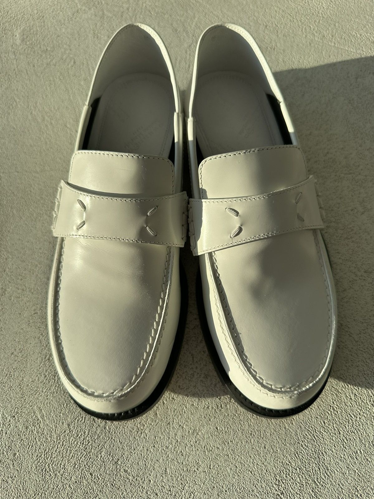 Maison Margiela Maison Margiela White Stitch Leather ‘Camden’ Penny Loafers Size US 5 / IT 35 - 1 Thumbnail