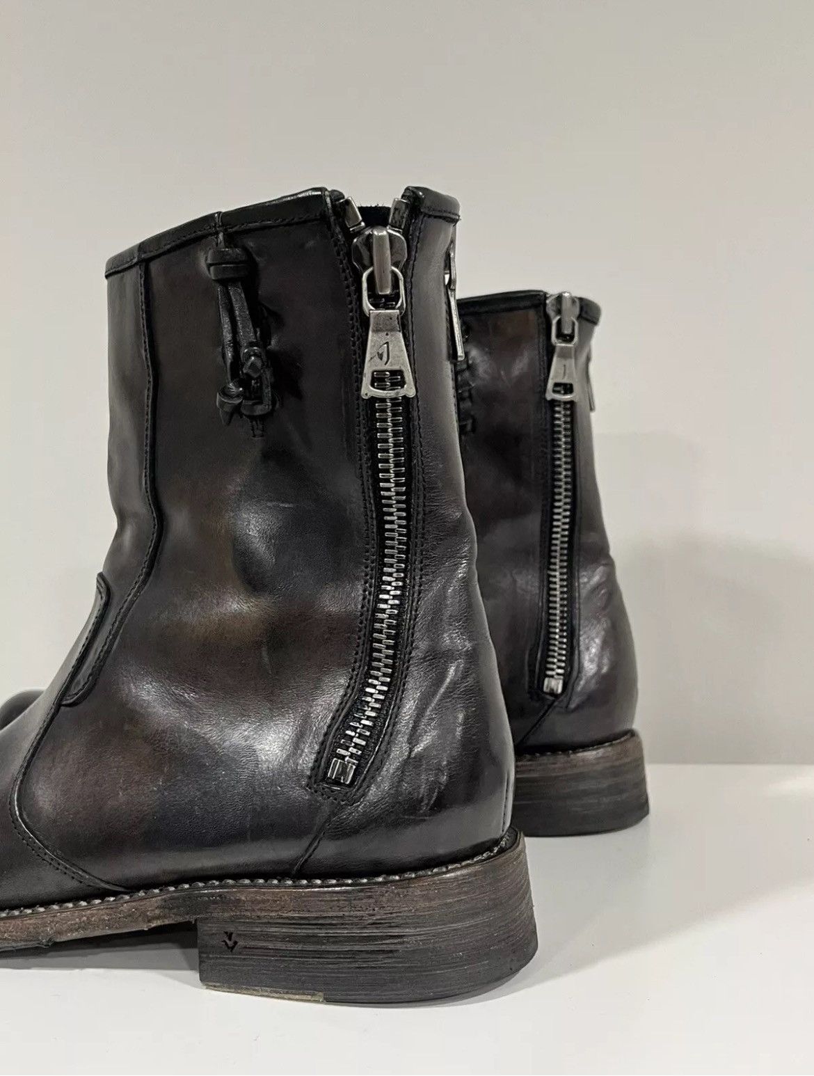 John Varvatos Engineer double back zip boot. 8 Size US 8 / EU 41 - 7 Thumbnail