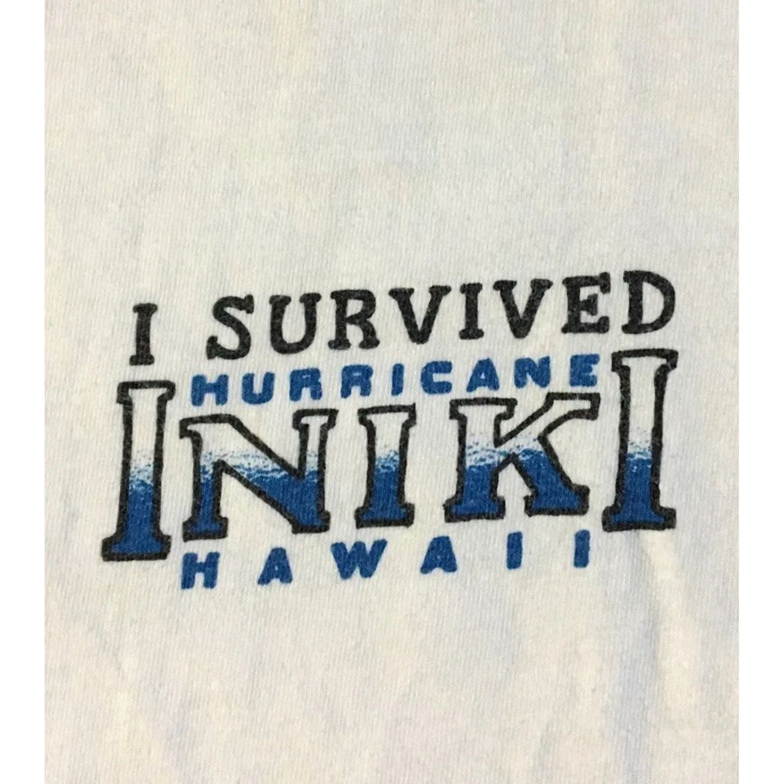 Vintage VINTAGE I Survived Hurricane Iniki Hawaii Shirt S White Beach Vaporwave Grunge OP Nike Size US S / EU 44-46 / 1 - 4 Thumbnail