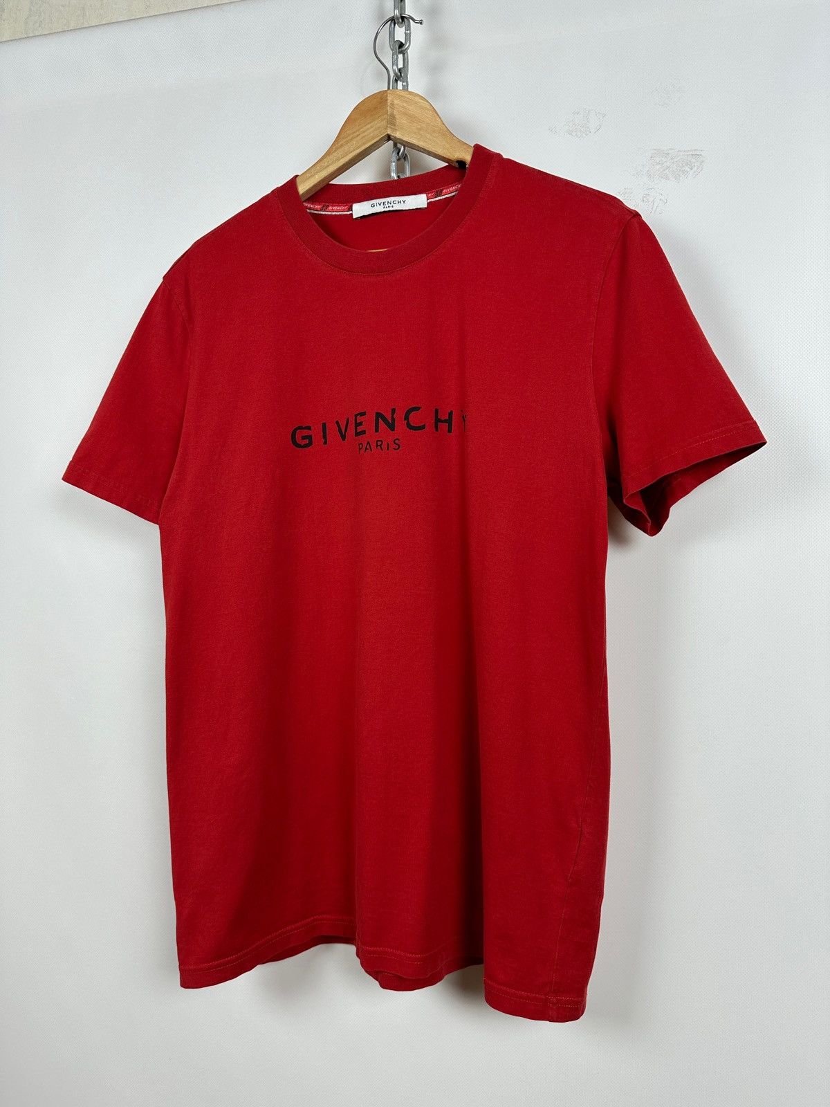 Givenchy Givenchy Distressed Logo Red T-Shirt Size US M / EU 48-50 / 2 - 4 Thumbnail
