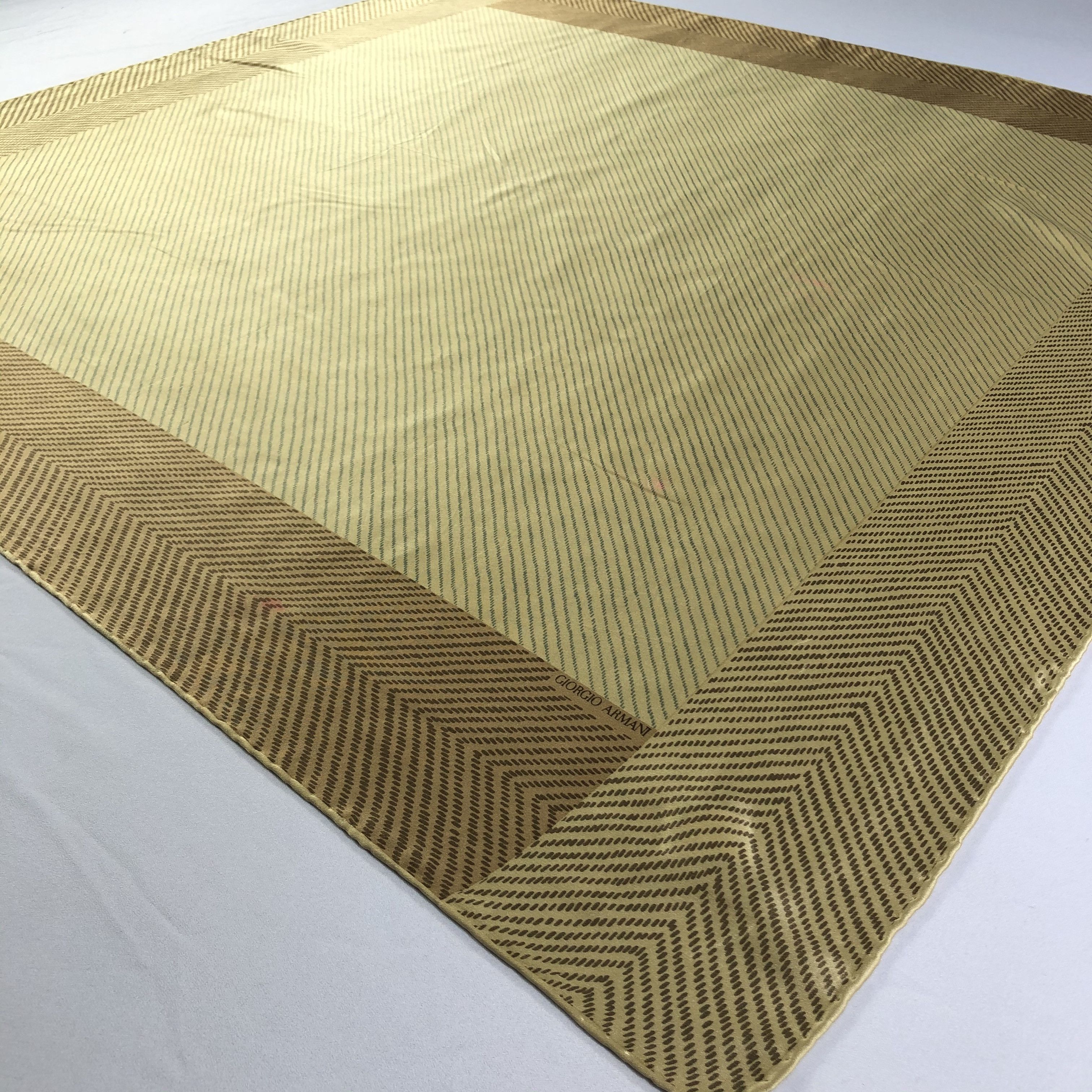 Giorgio Armani × Vintage Vintage Giorgio Armani Silk Scarf Size ONE SIZE - 3 Thumbnail
