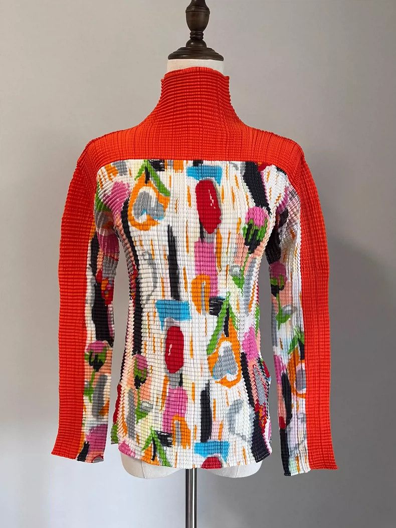 Issey Miyake Issey Miyake A long-sleeved red main line top Size XS / US 0-2 / IT 36-38 - 1 Thumbnail