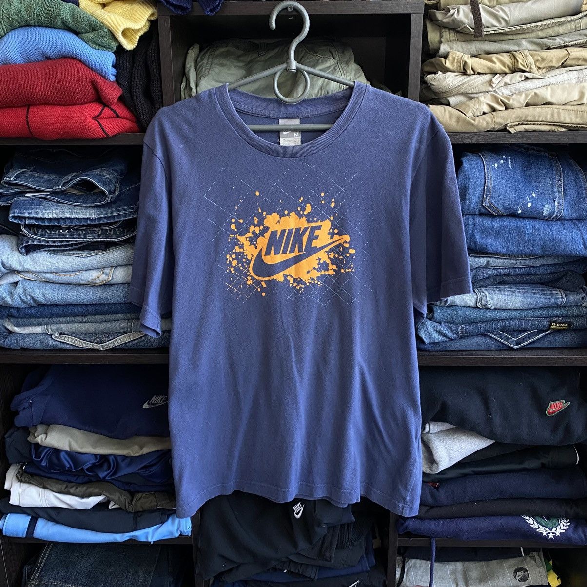 Nike Vintage Nike Big Graphic Logo 2000’s streetwear tee Size US M / EU 48-50 / 2 - 1 Thumbnail