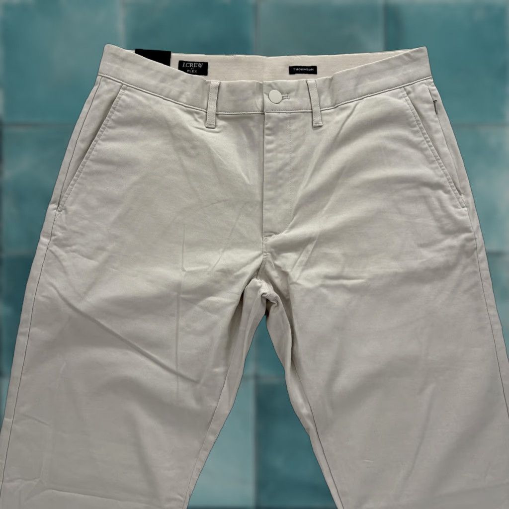 J.Crew J.Crew True Temp 365 Chino Pant Mens 31x30 Thompson Fit Gray Stretch Preppy NWT Size US 31 - 1 Thumbnail