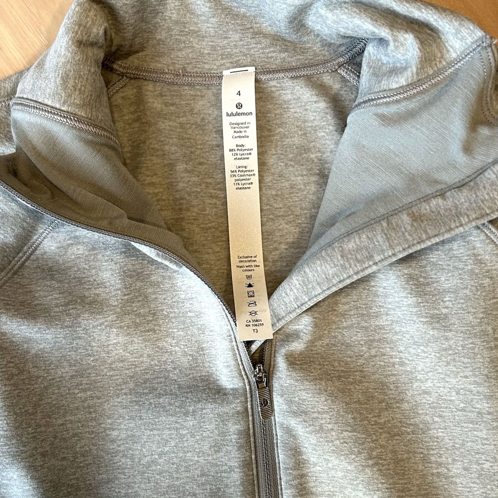 Lululemon Lululemon Always Alert 1/2 Zip Pullover Top Long Sleeve Women’s 4 Gray Solid 1/2 Zip Pullover Athletic Womens Size S / US 4 / IT 40 - 3 Thumbnail