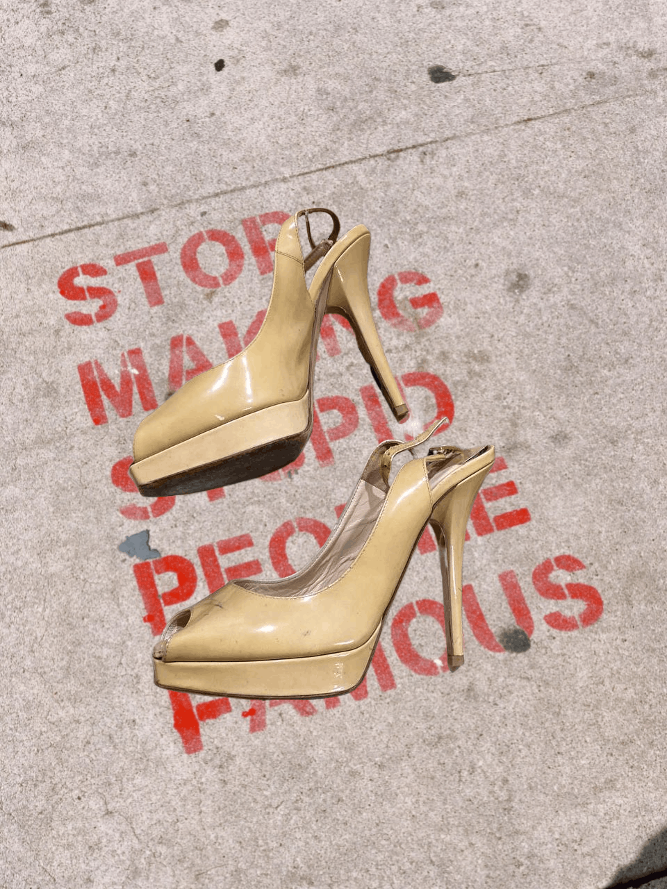 Jimmy Choo Jimmy Choo Beige Patent Leather Nova Peep Toe Platform shoes Size US 5 / IT 35 - 1 Thumbnail