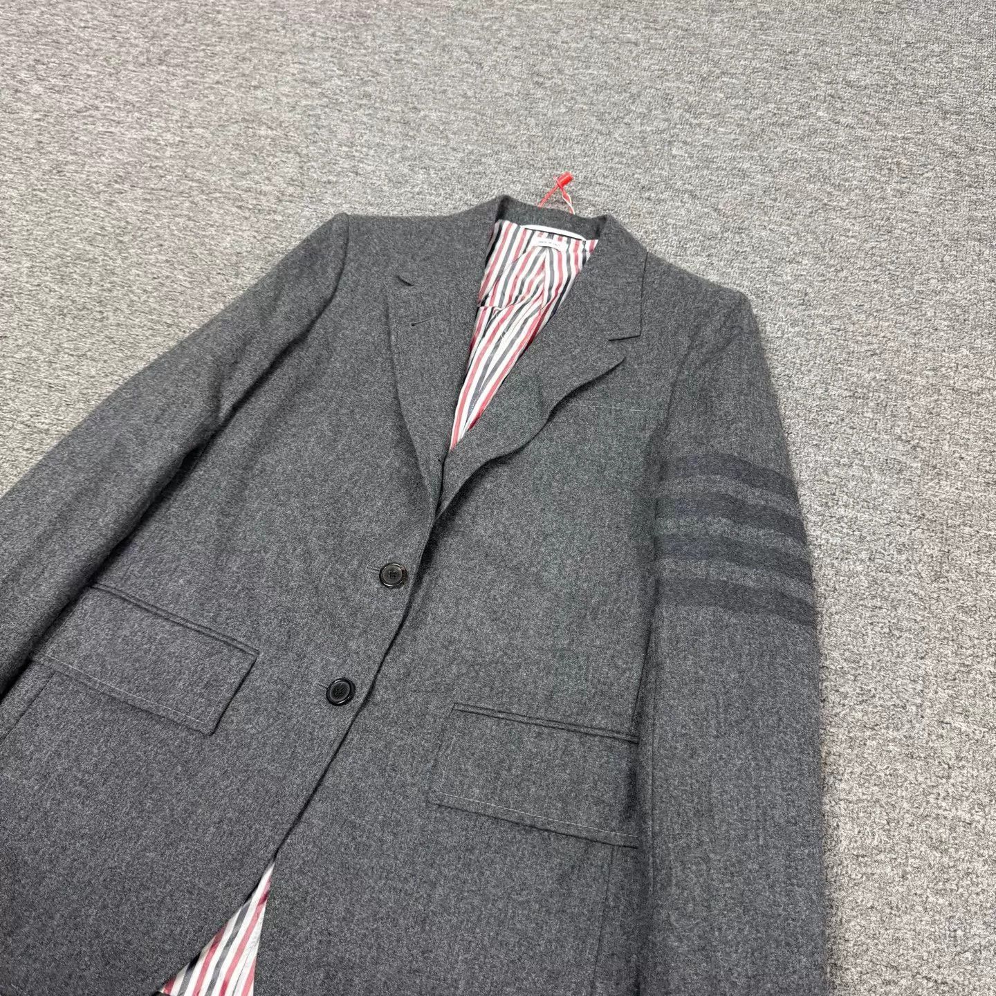 Thom Browne Thom Browne Gray 4-Stripe Wool Suit Jacket US40 99New Size S / US 4 / IT 40 - 3 Thumbnail